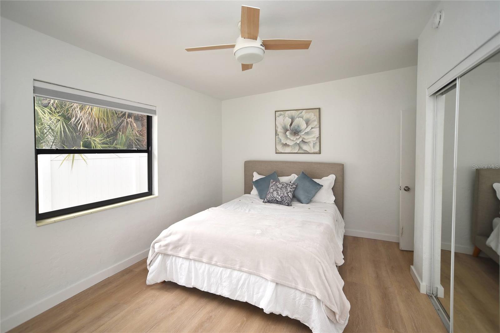 Image 14 of 47 For 8042 36th Avenue N