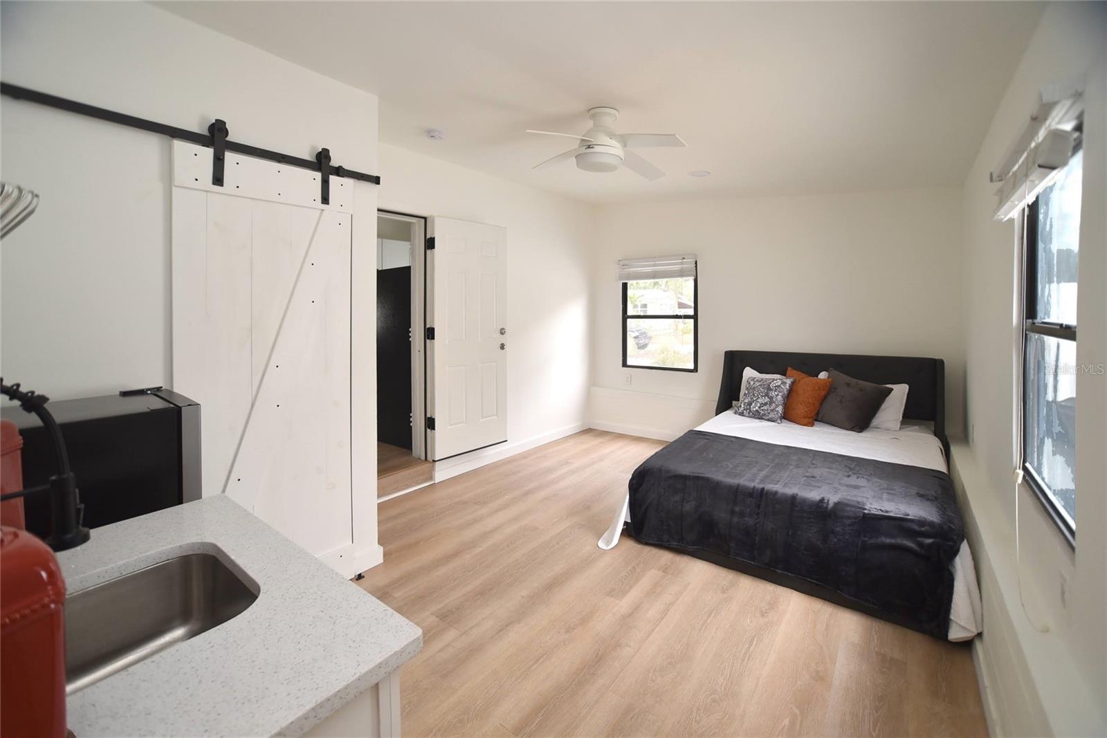 Image 17 of 47 For 8042 36th Avenue N