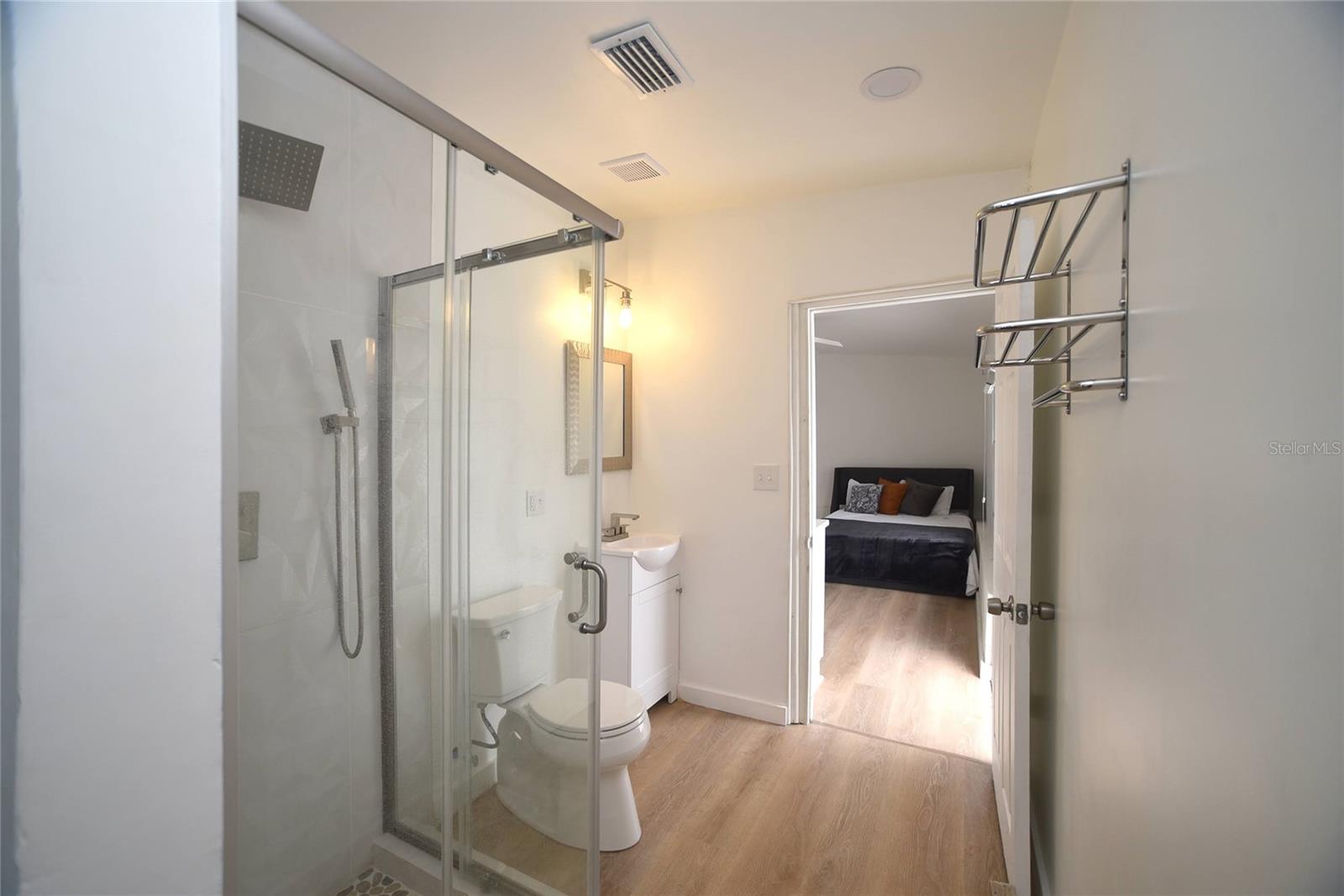 Image 21 of 47 For 8042 36th Avenue N