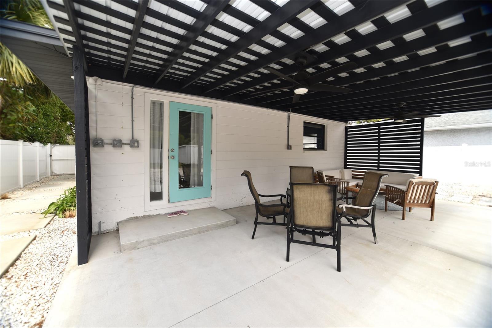 Image 27 of 47 For 8042 36th Avenue N