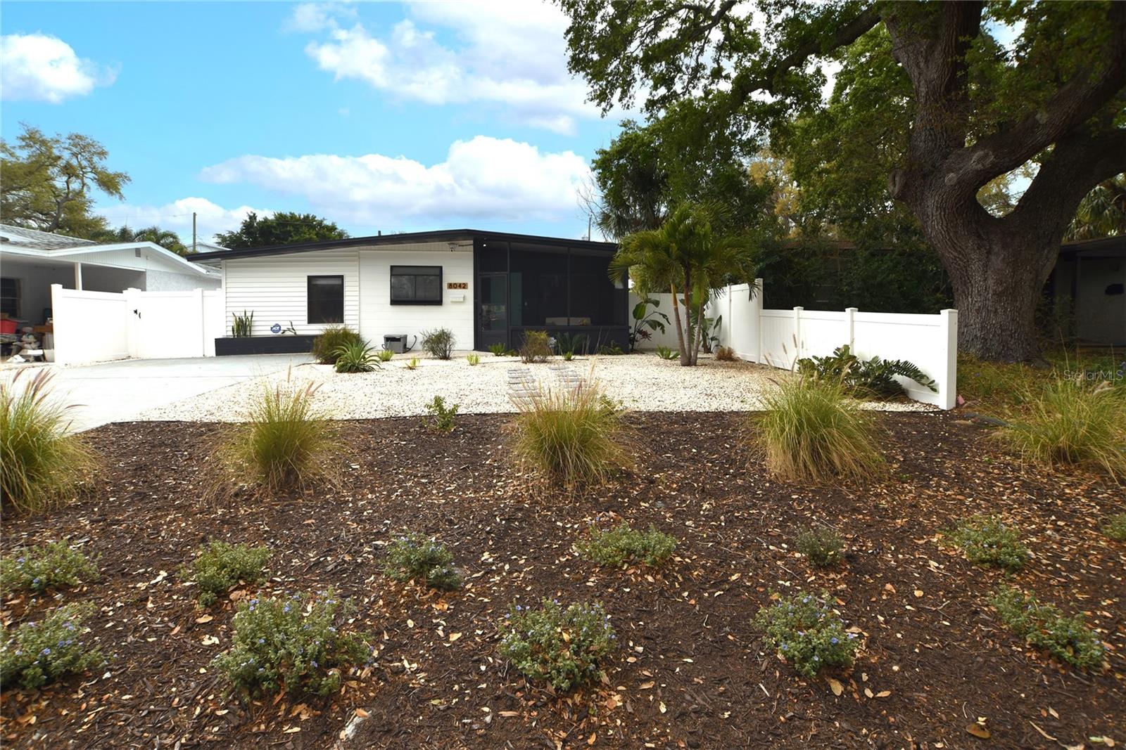 Image 41 of 47 For 8042 36th Avenue N