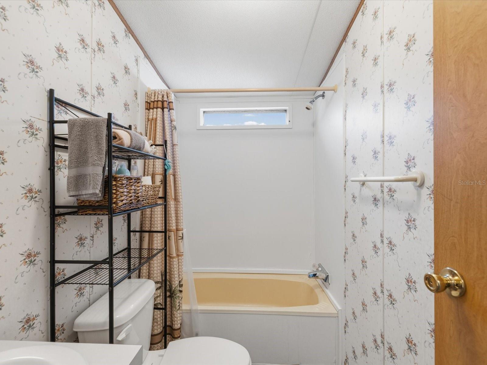 Image 22 of 75 For 6419 Richard Drive