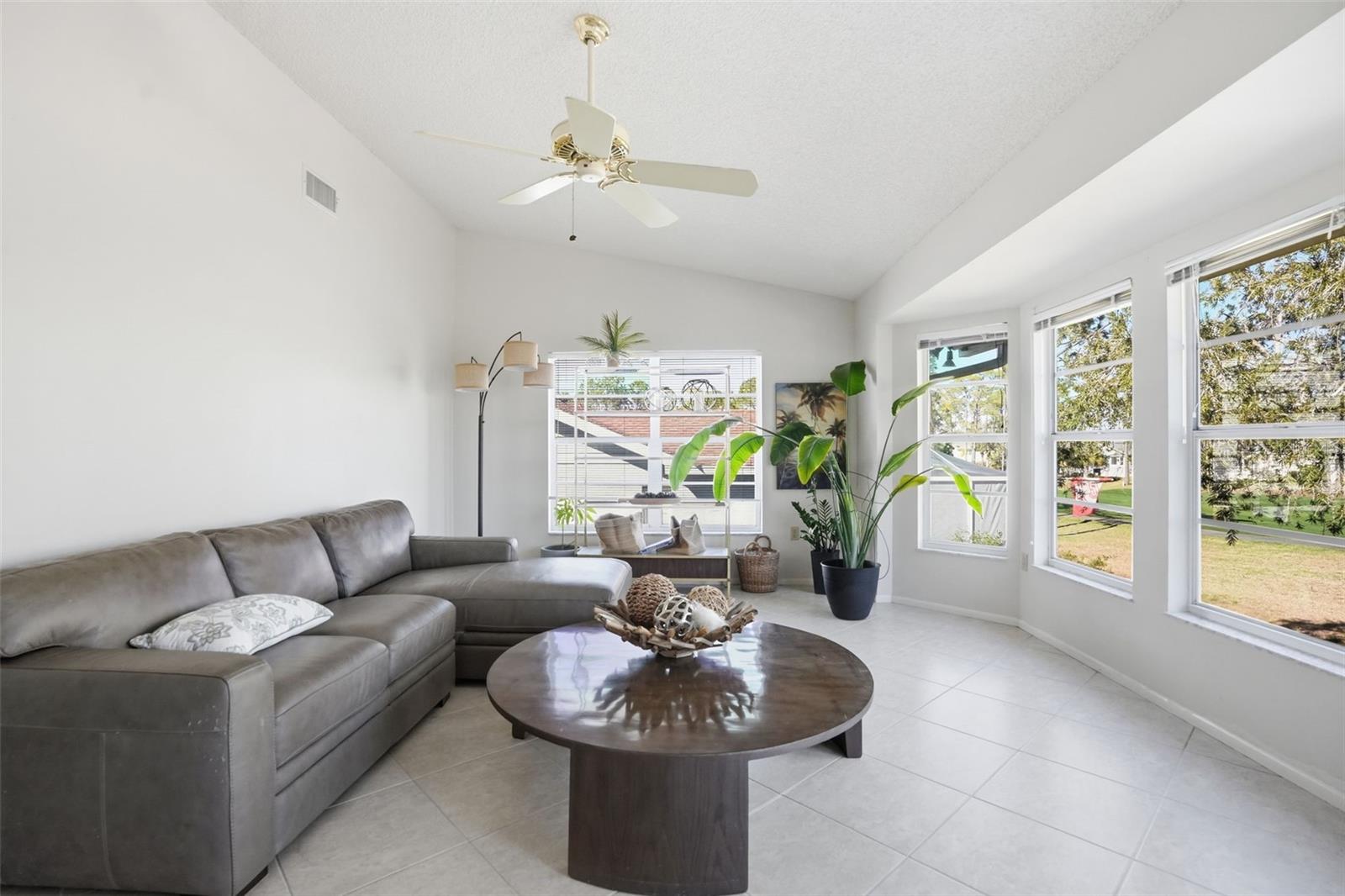 Image 13 of 48 For 2362 Morning Glory Trail