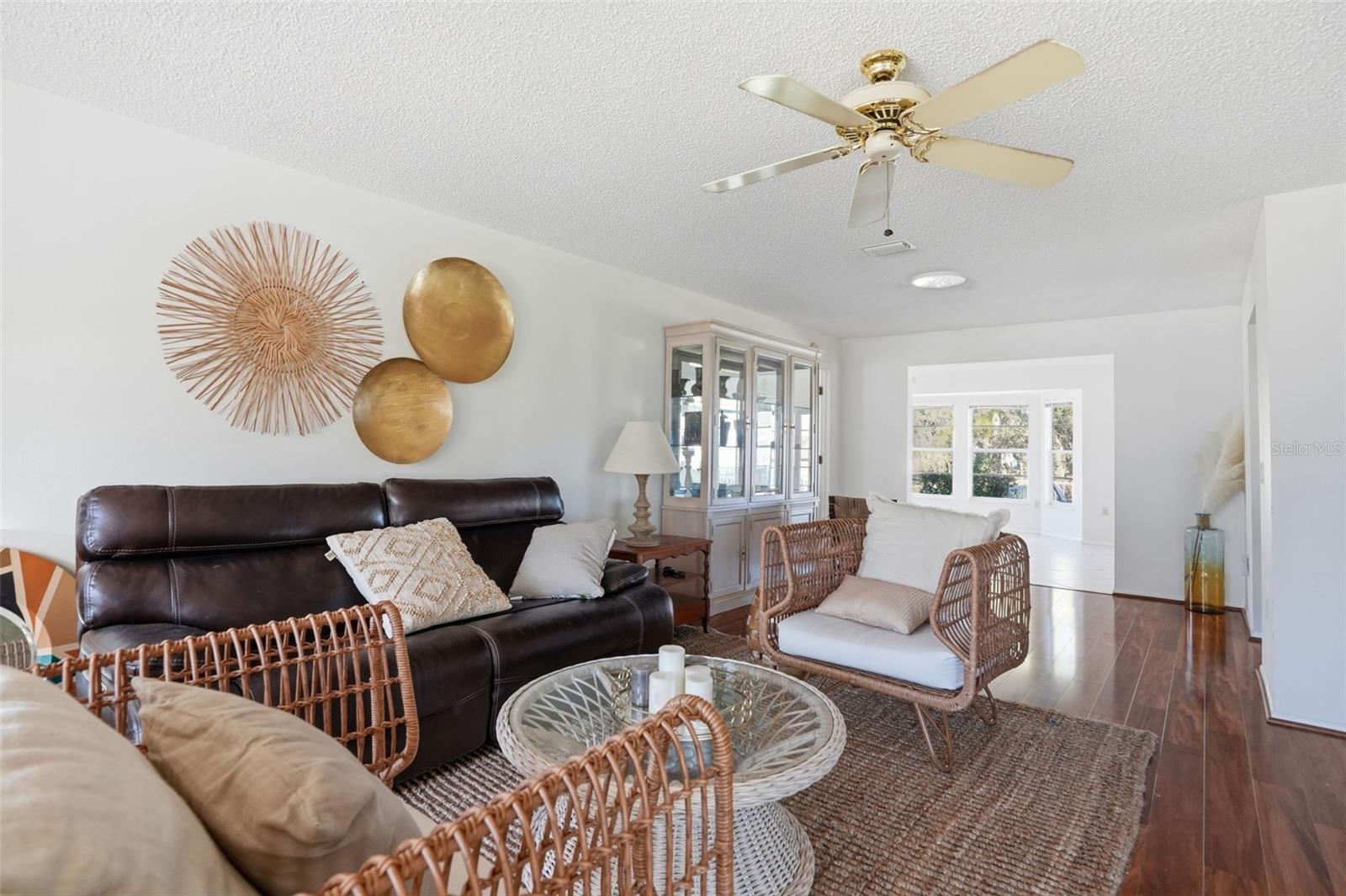 Image 8 of 48 For 2362 Morning Glory Trail