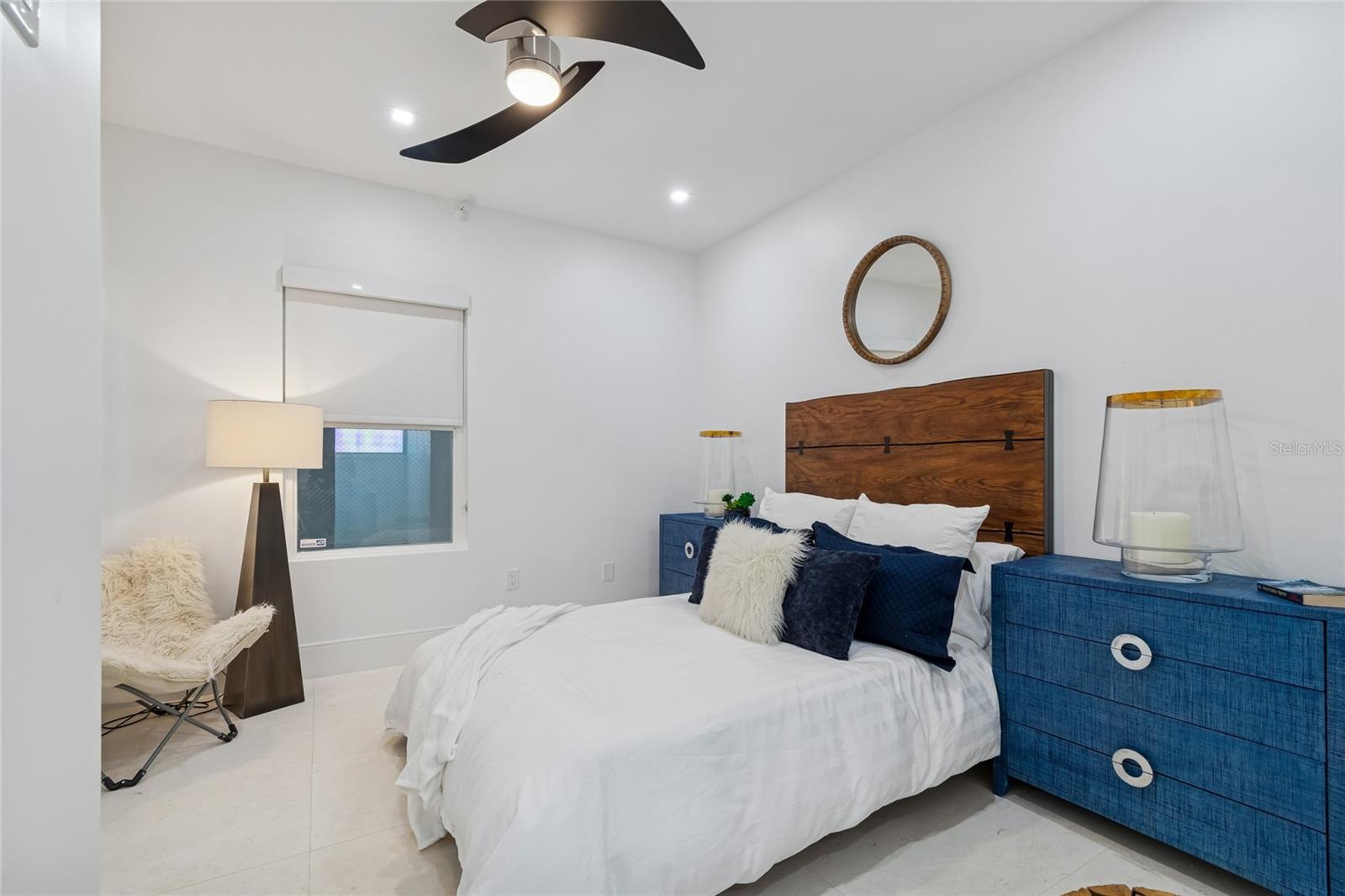 Listing photo id 27 for 19600 Gulf Boulevard 402