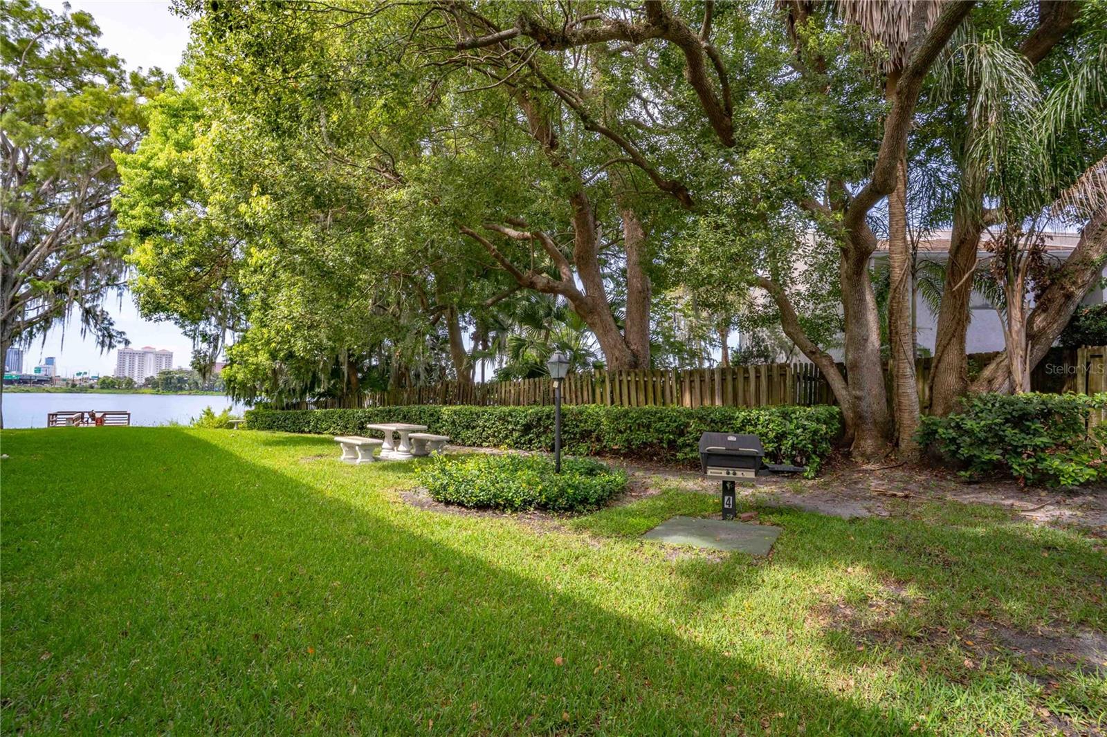 Image 17 of 18 For 320 Lakeview Street 110