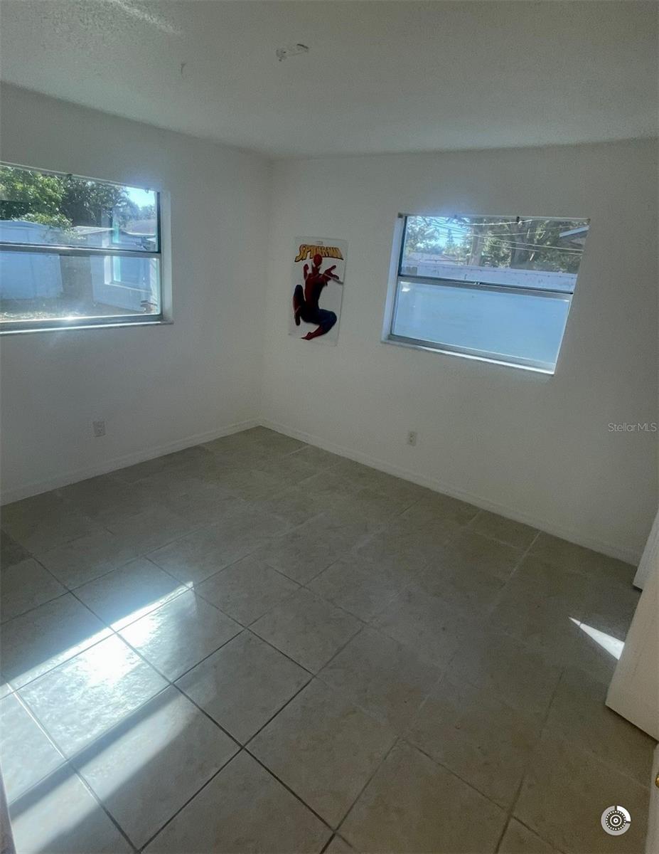 Image 3 of 13 For 3004 Oaklawn Avenue B