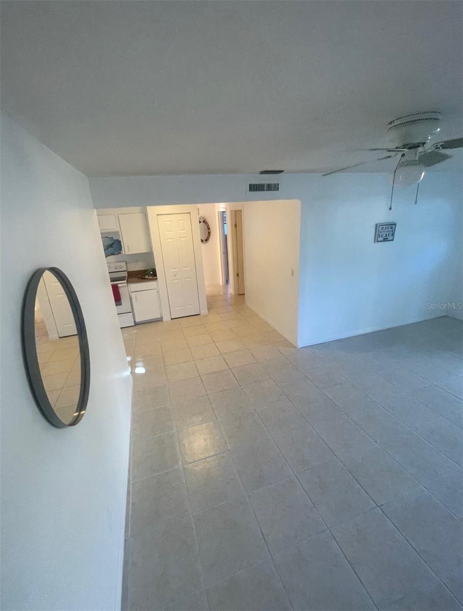 Image 4 of 13 For 3004 Oaklawn Avenue B