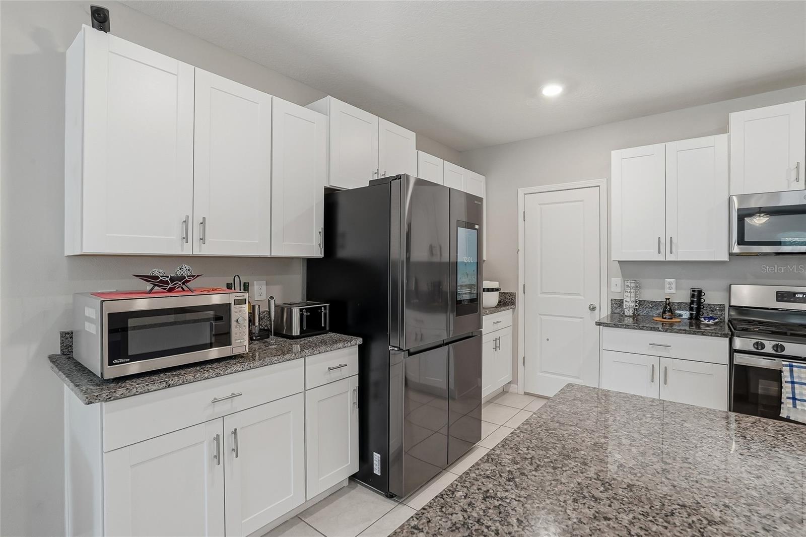 Image 10 of 46 For 5431 Amaryllis Garden Street