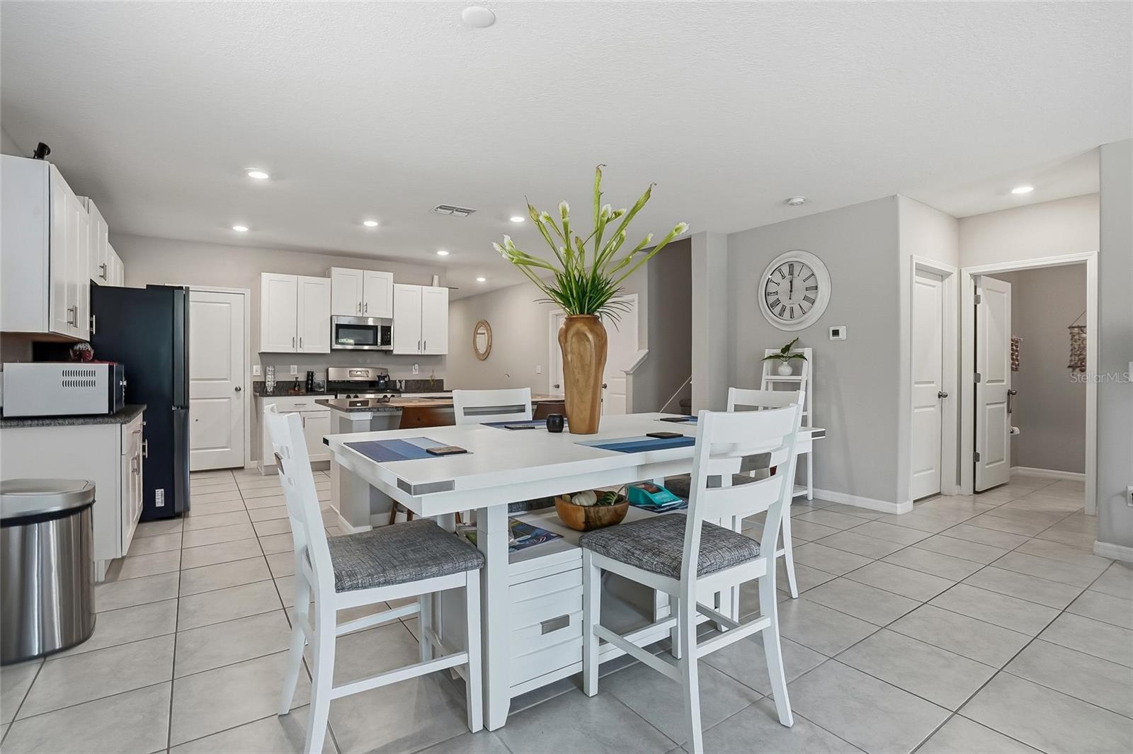 Image 13 of 46 For 5431 Amaryllis Garden Street