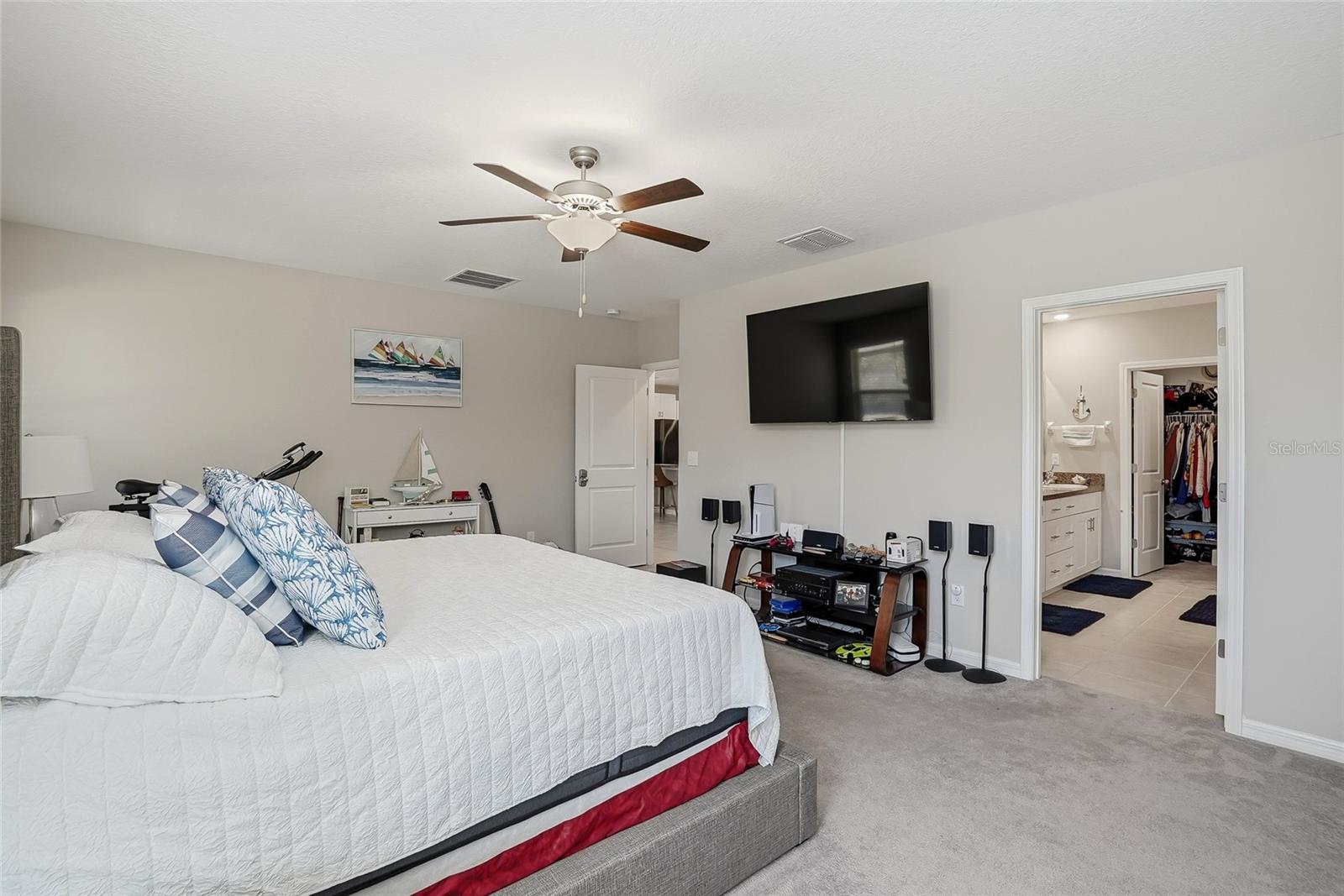 Image 22 of 46 For 5431 Amaryllis Garden Street