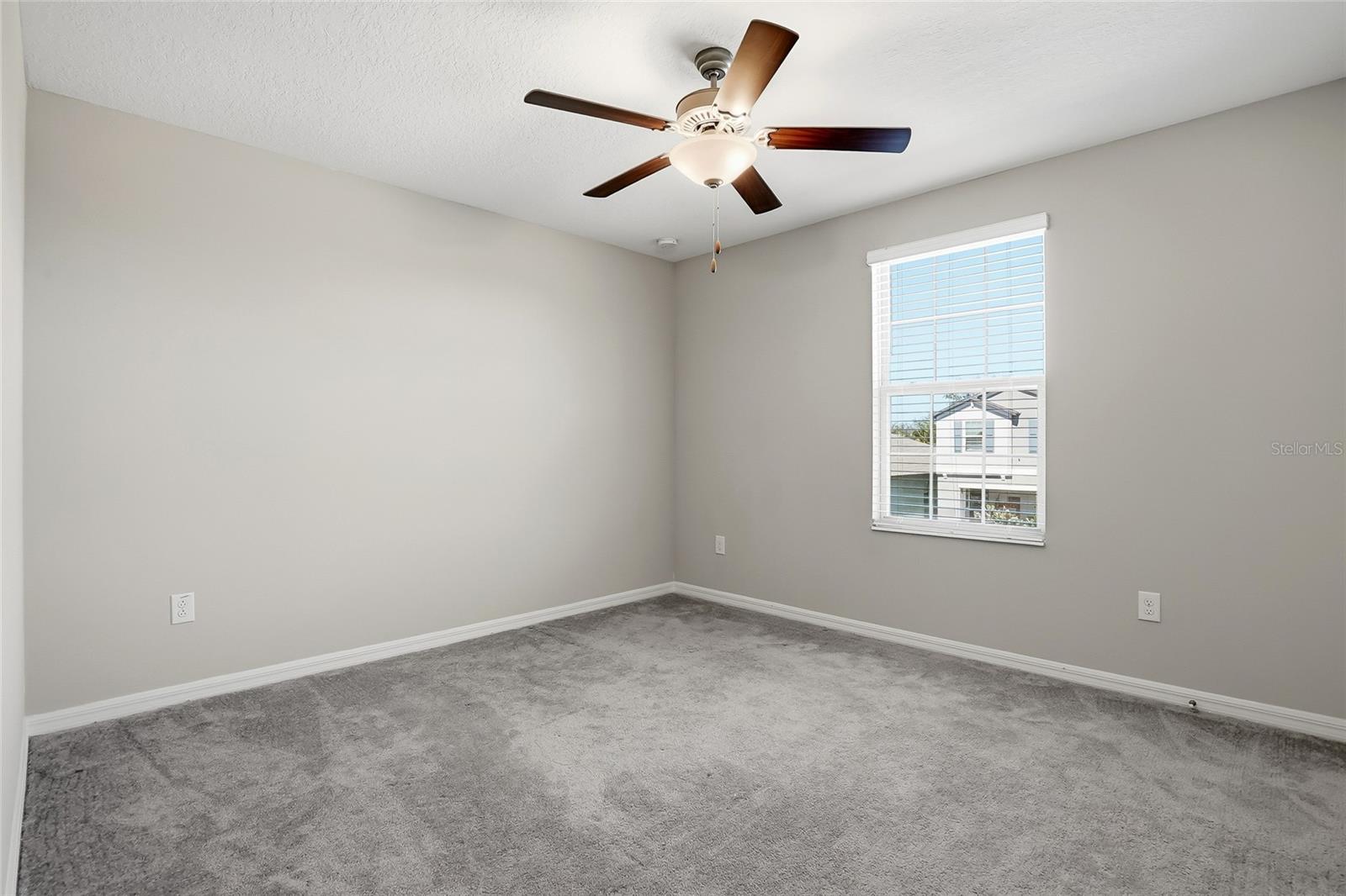 Image 30 of 46 For 5431 Amaryllis Garden Street