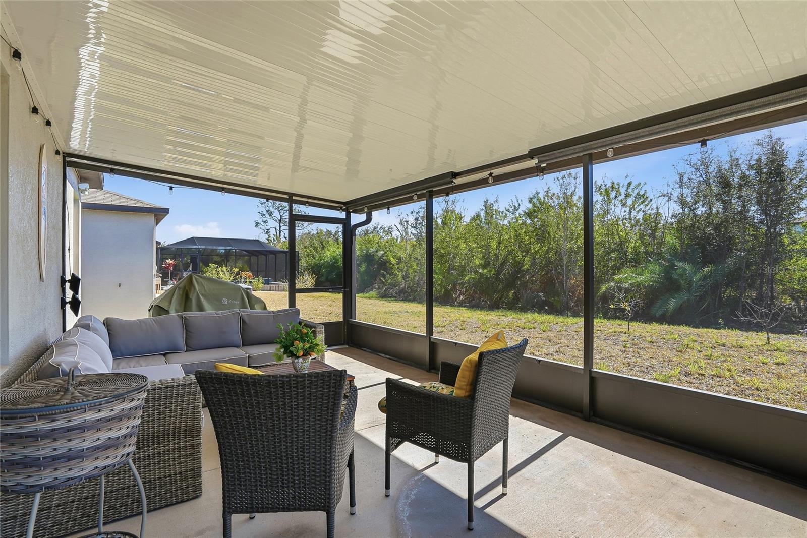 Image 38 of 46 For 5431 Amaryllis Garden Street