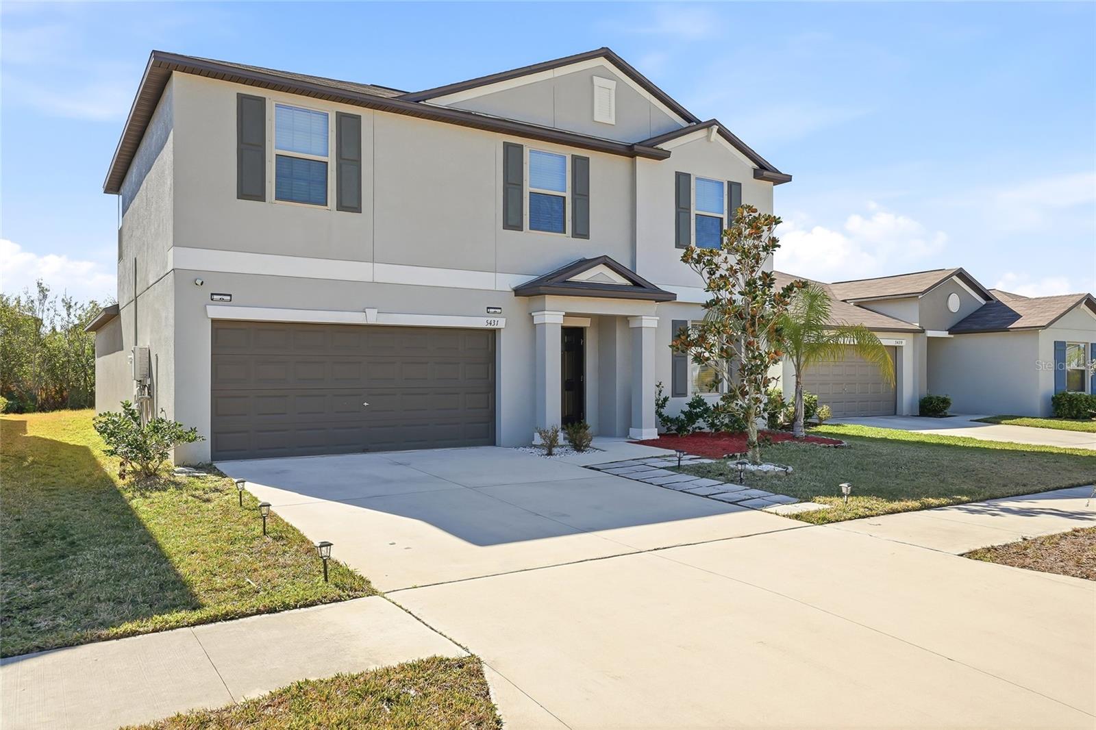 Image 4 of 46 For 5431 Amaryllis Garden Street