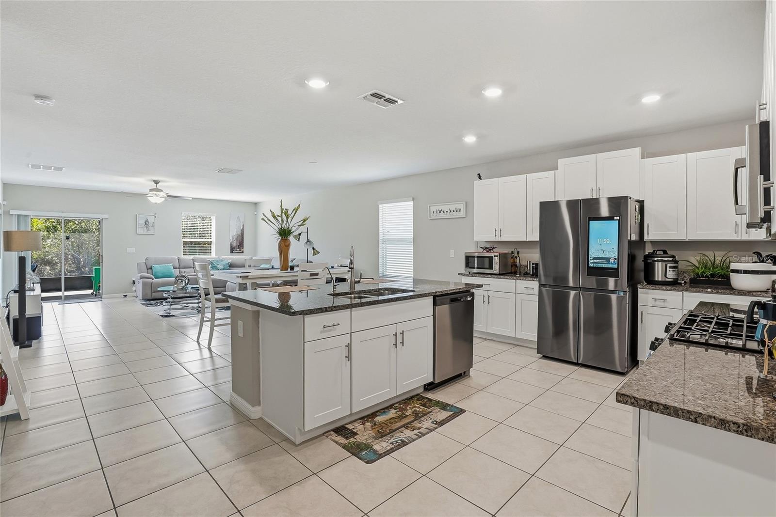 Image 6 of 46 For 5431 Amaryllis Garden Street