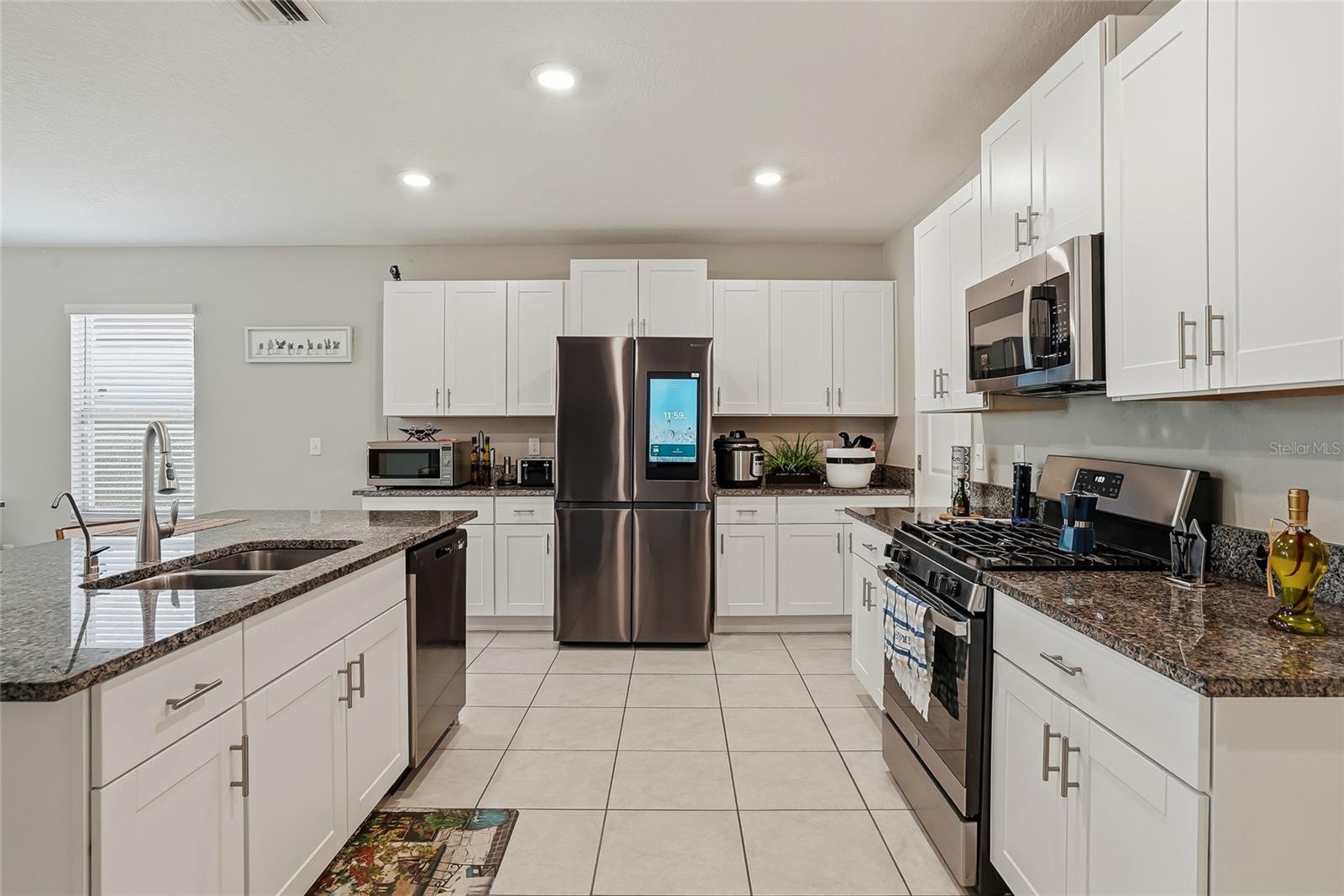 Image 7 of 46 For 5431 Amaryllis Garden Street