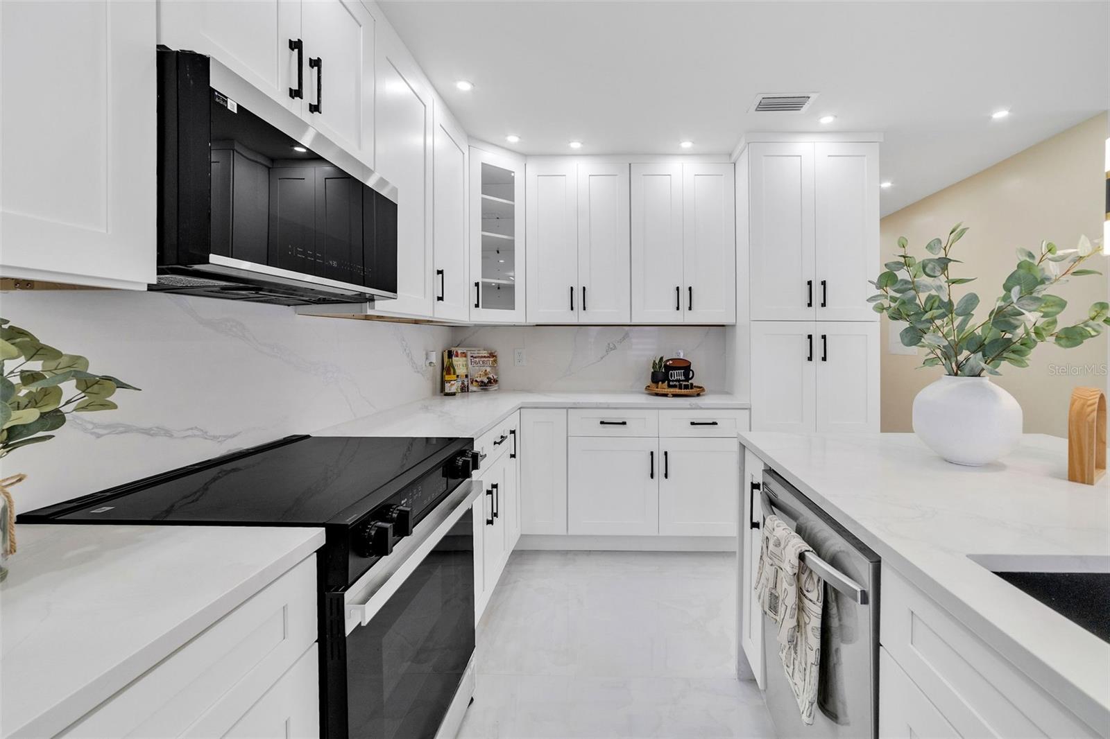 Image 12 of 96 For 4518 Idlewild Avenue