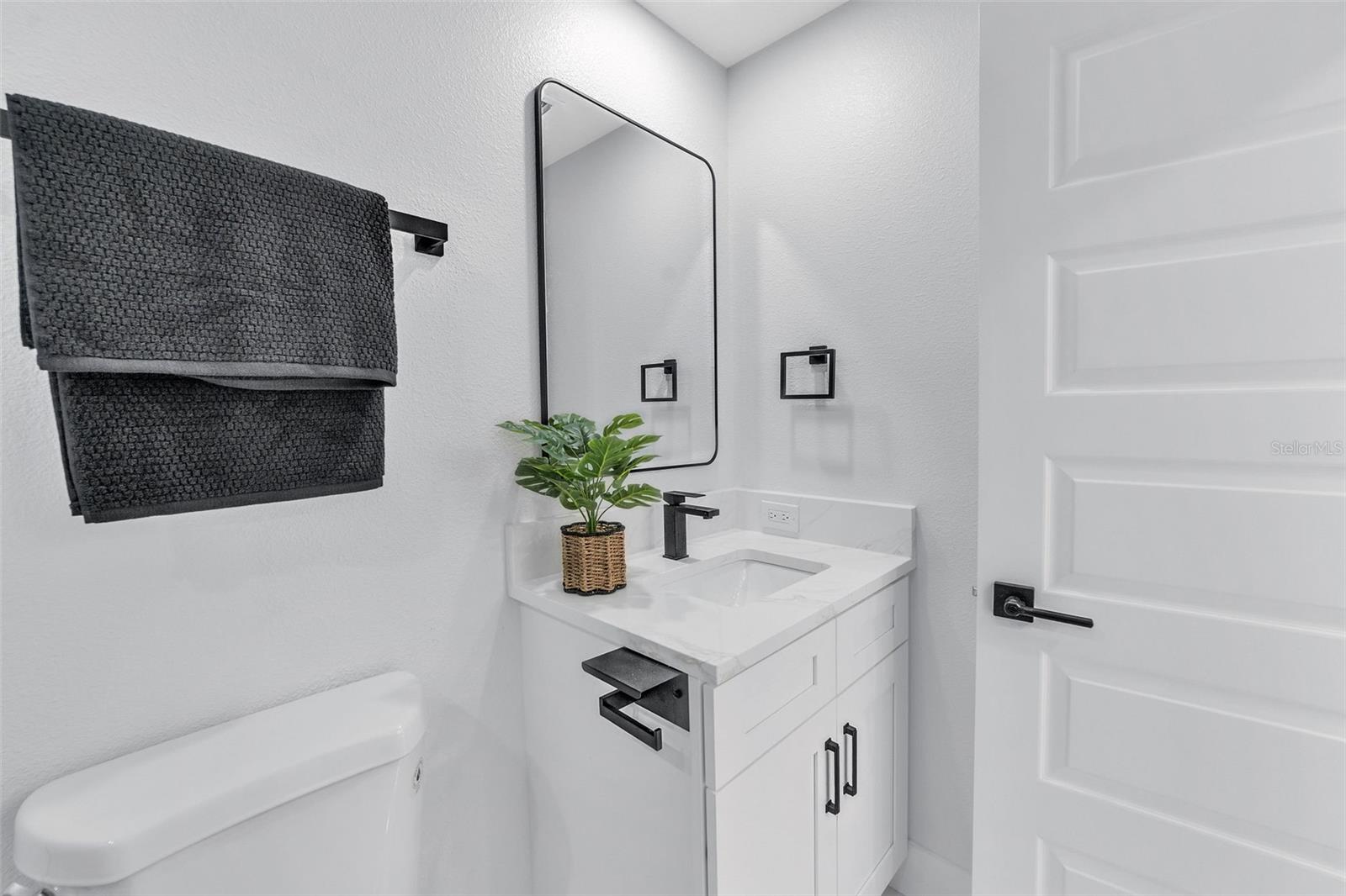 Image 63 of 96 For 4518 Idlewild Avenue