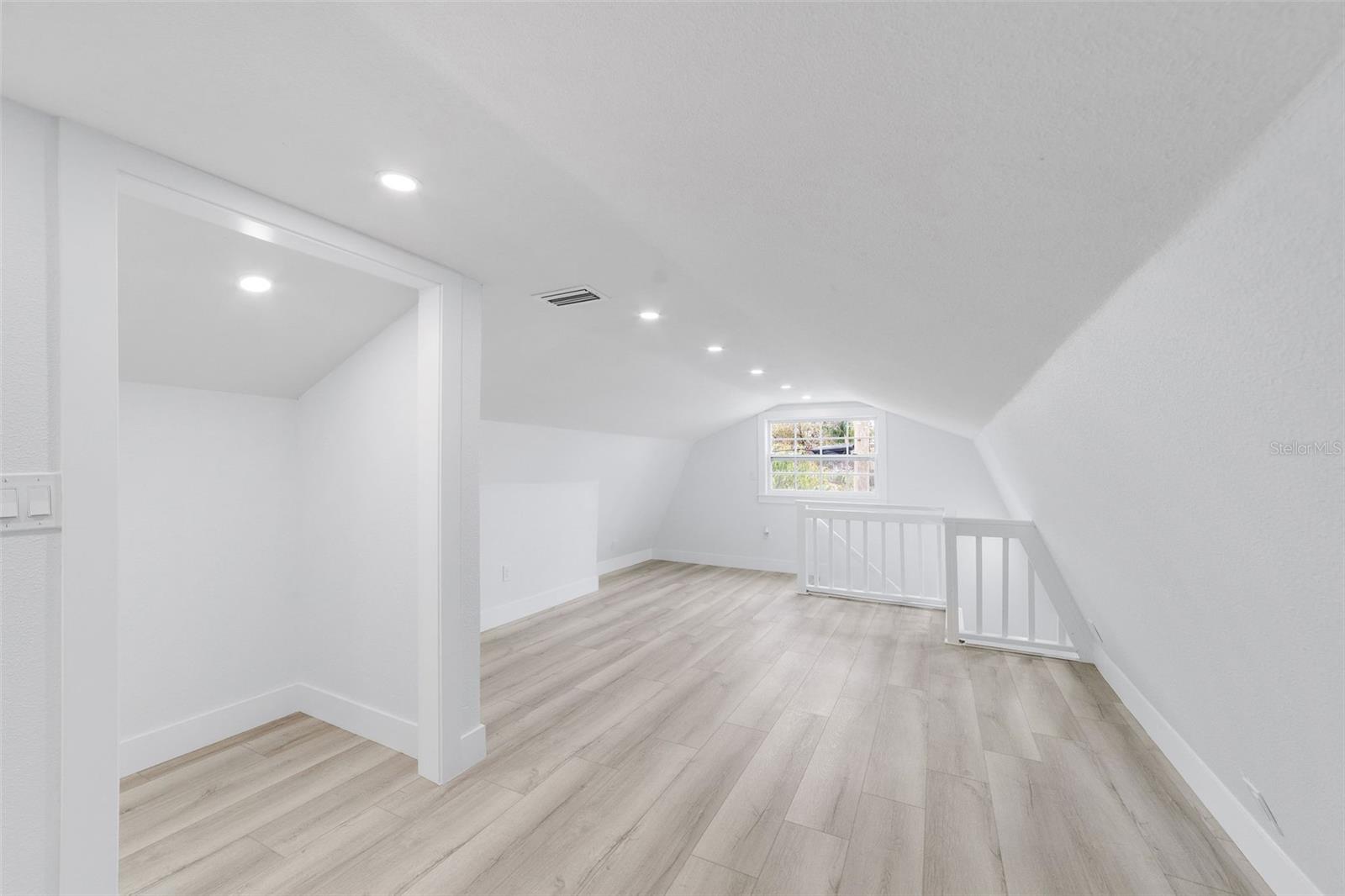 Image 76 of 96 For 4518 Idlewild Avenue