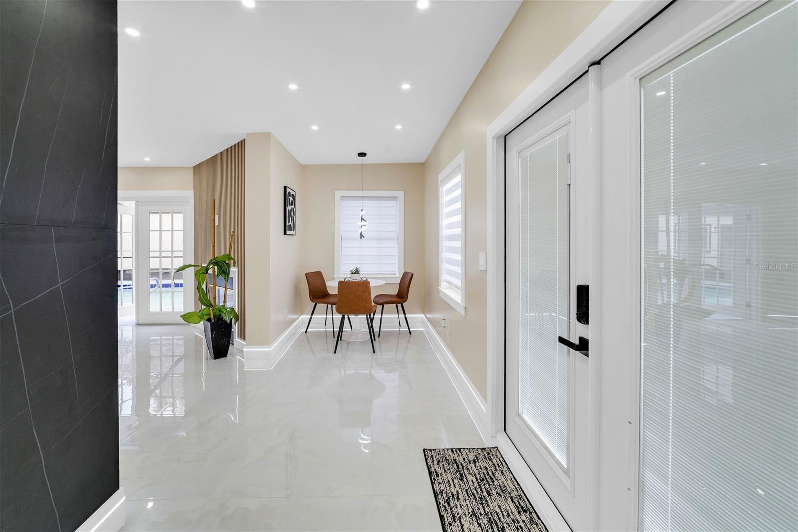 Image 8 of 96 For 4518 Idlewild Avenue