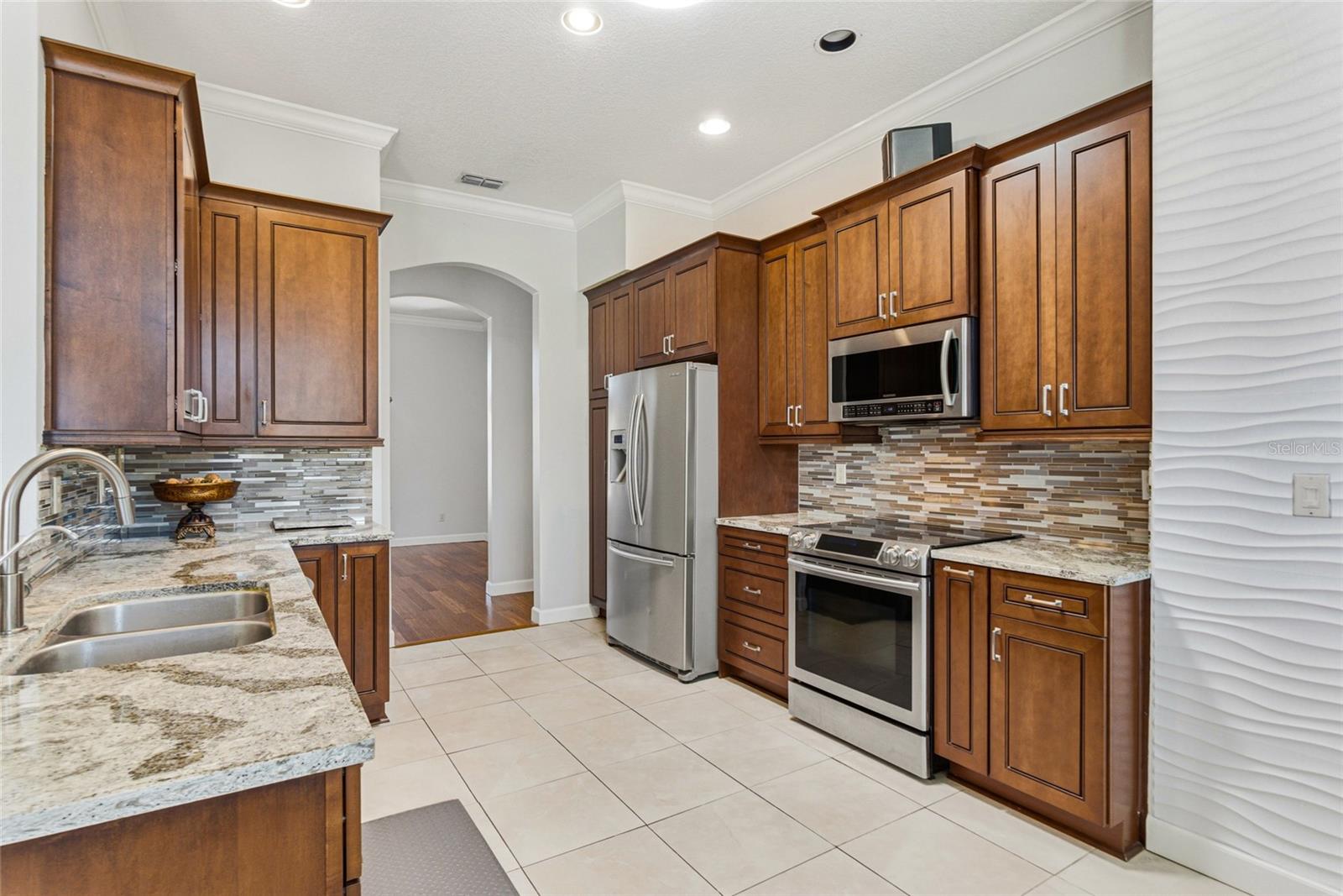 Image 20 of 53 For 574 Whitfield Road