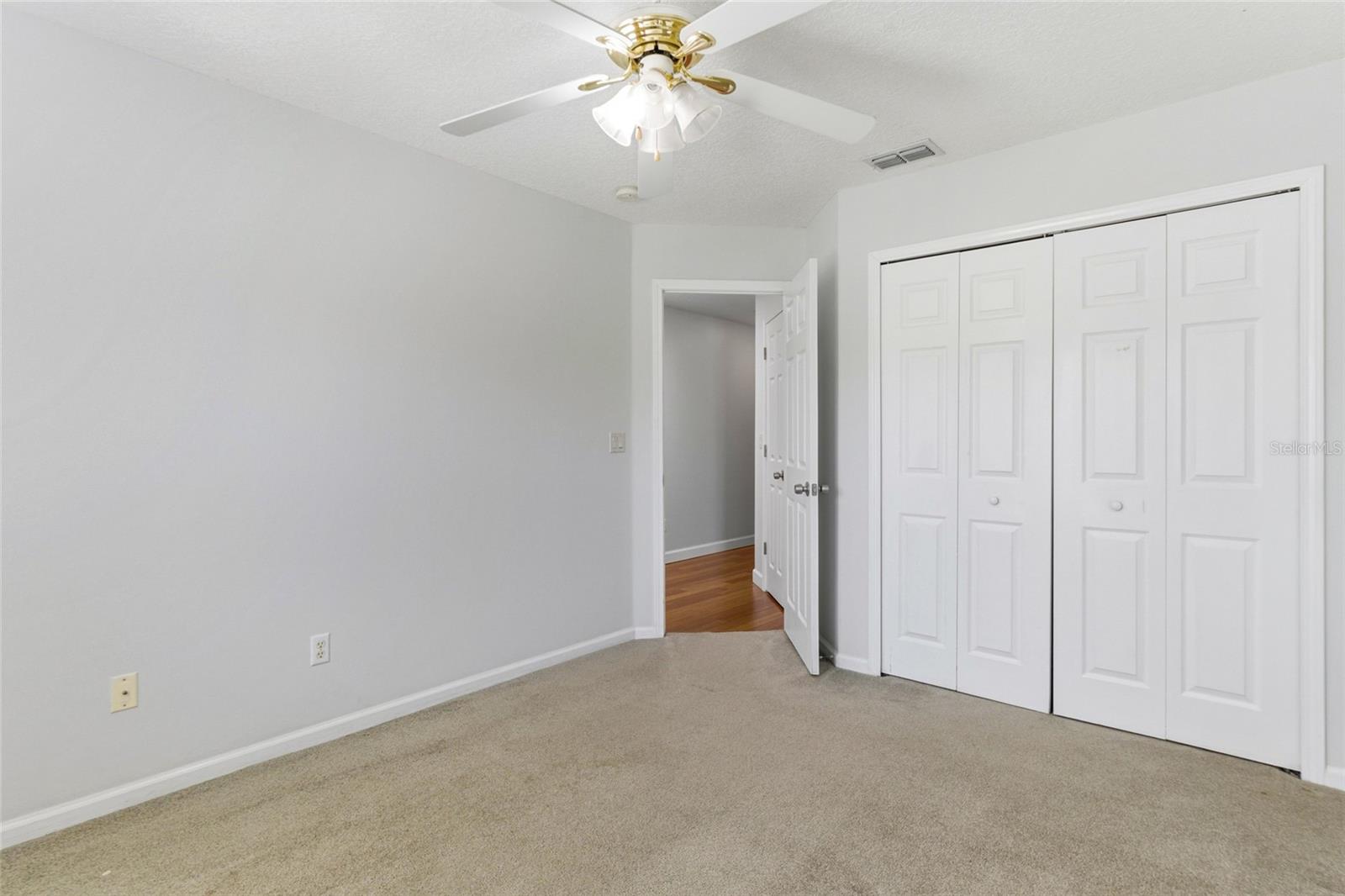 Image 24 of 53 For 574 Whitfield Road