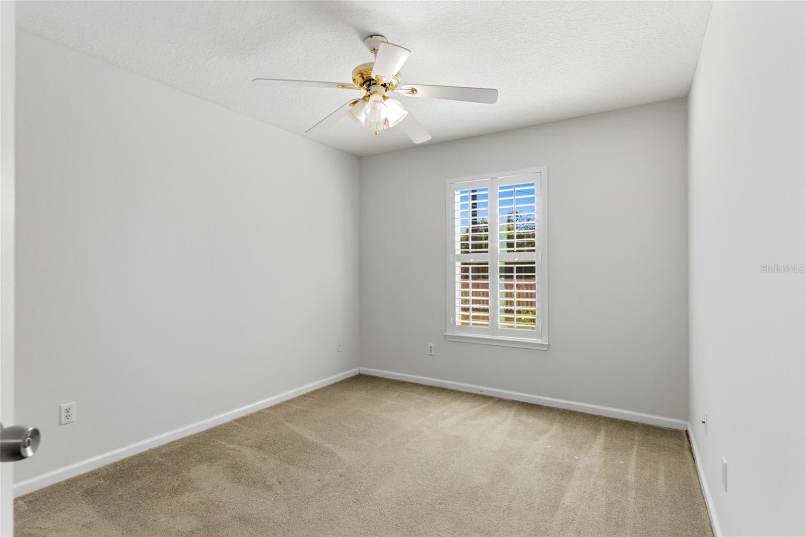 Image 27 of 53 For 574 Whitfield Road