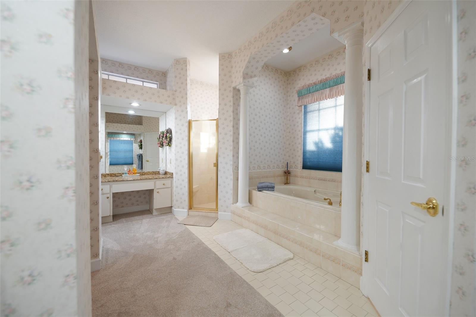 Image 13 of 54 For 13044 Bridle Path