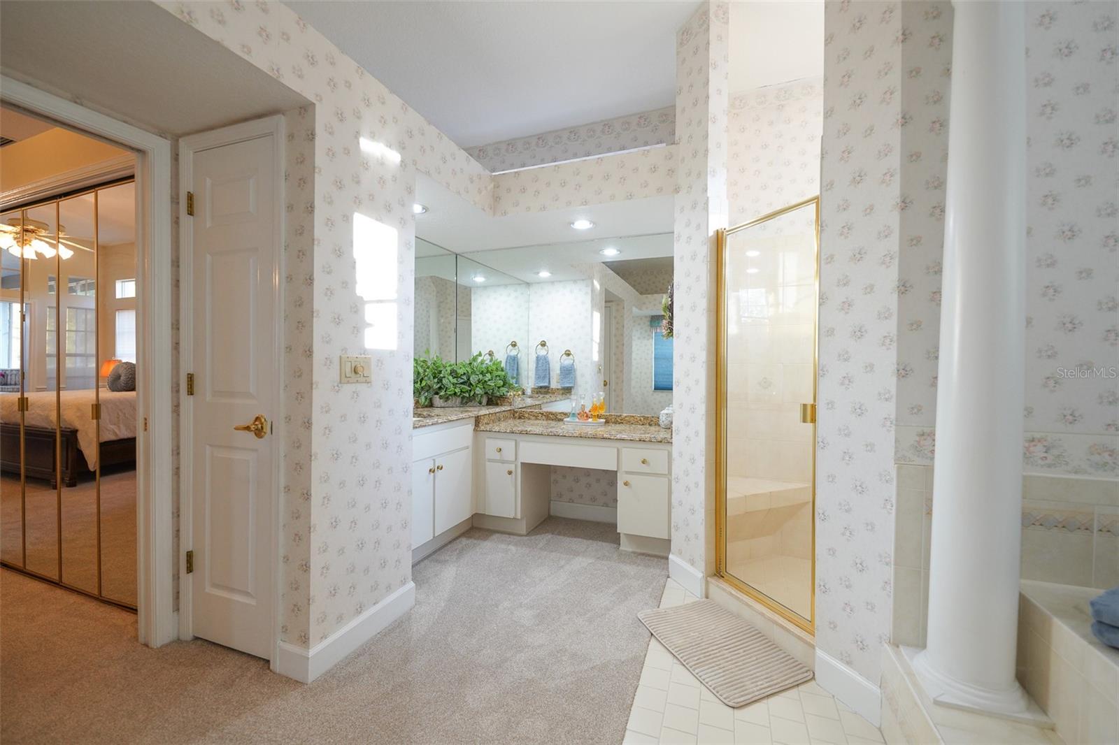 Image 14 of 54 For 13044 Bridle Path