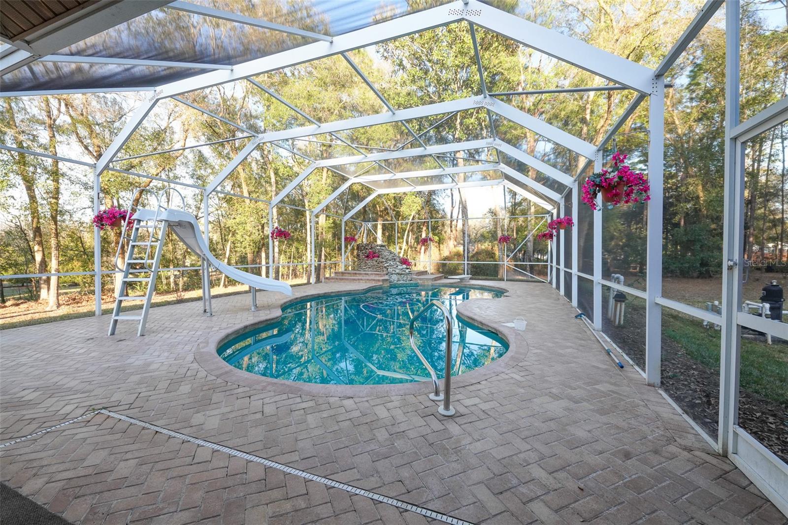 Image 21 of 54 For 13044 Bridle Path