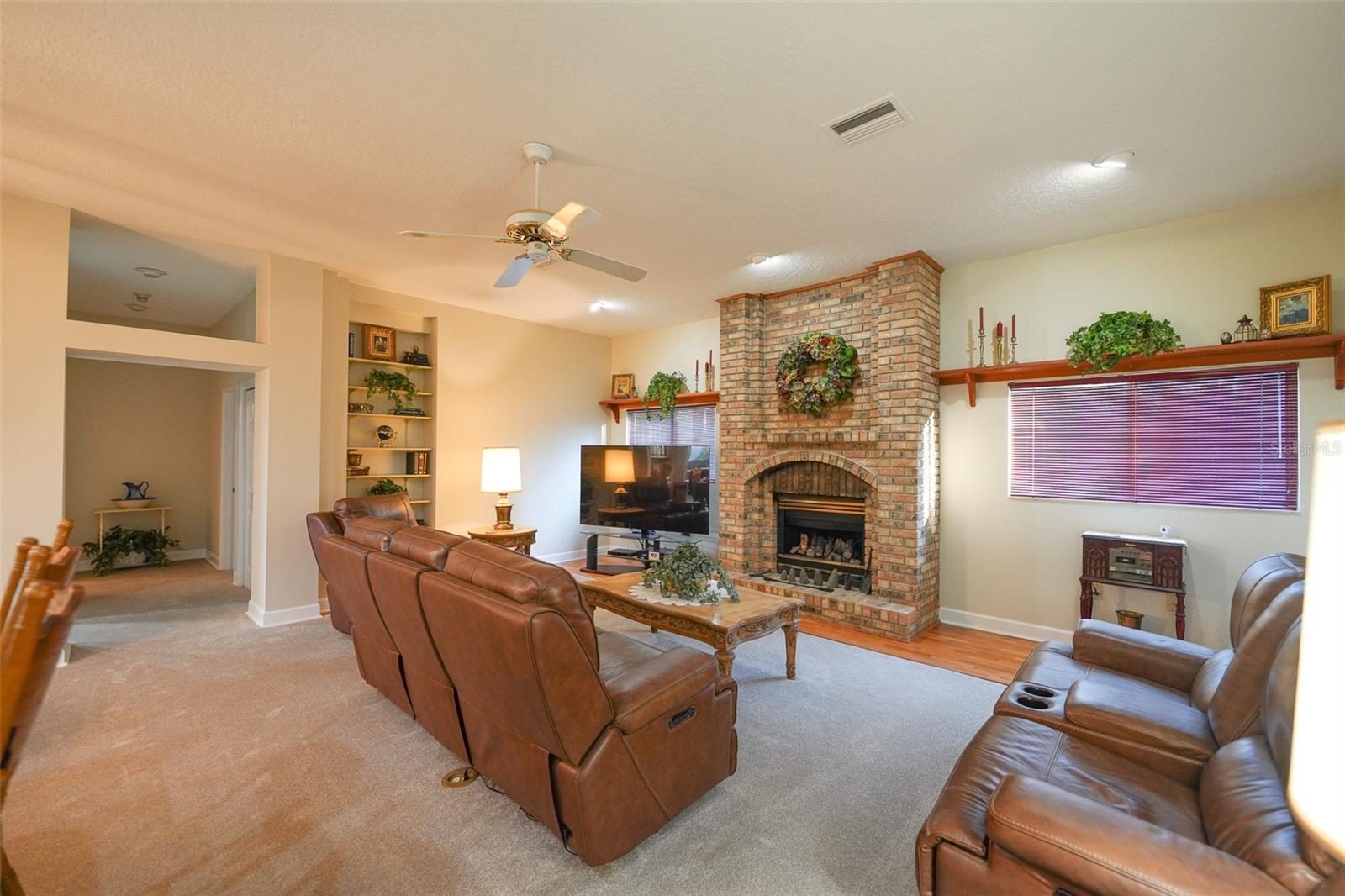 Image 27 of 54 For 13044 Bridle Path