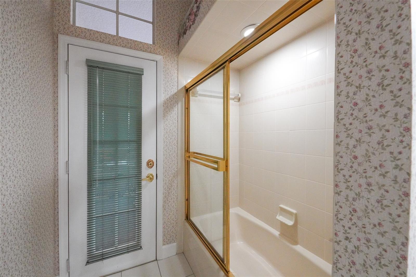 Image 35 of 54 For 13044 Bridle Path