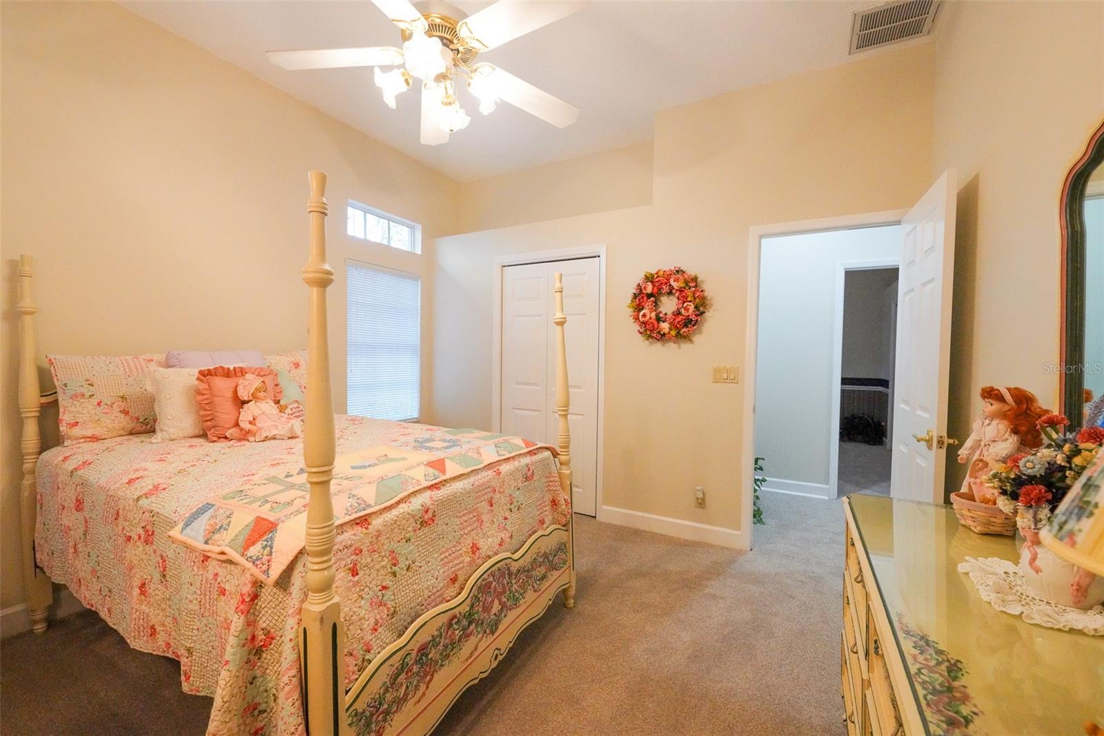 Image 40 of 54 For 13044 Bridle Path