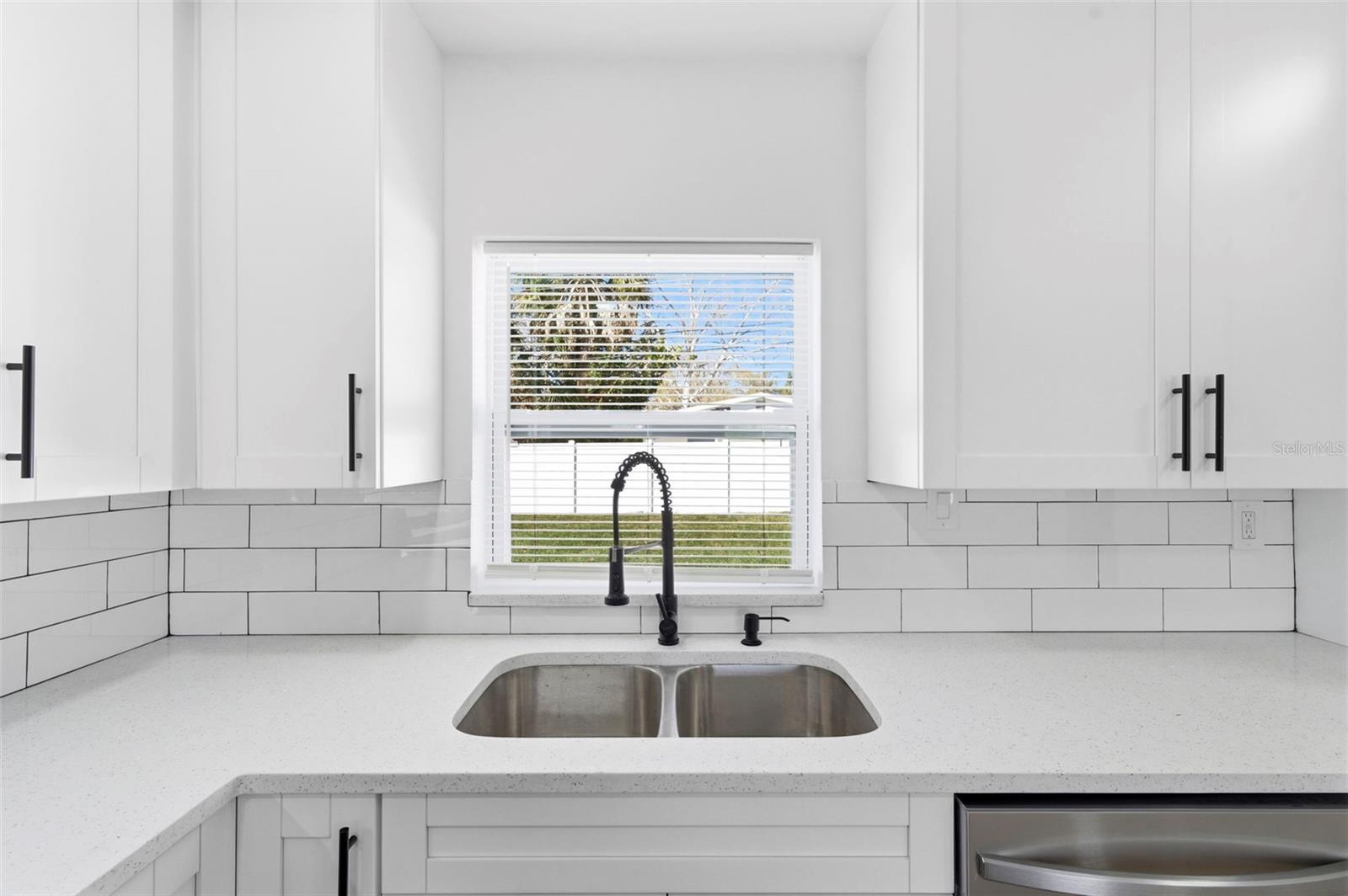 Image 12 of 47 For 1448 Belcher Road S