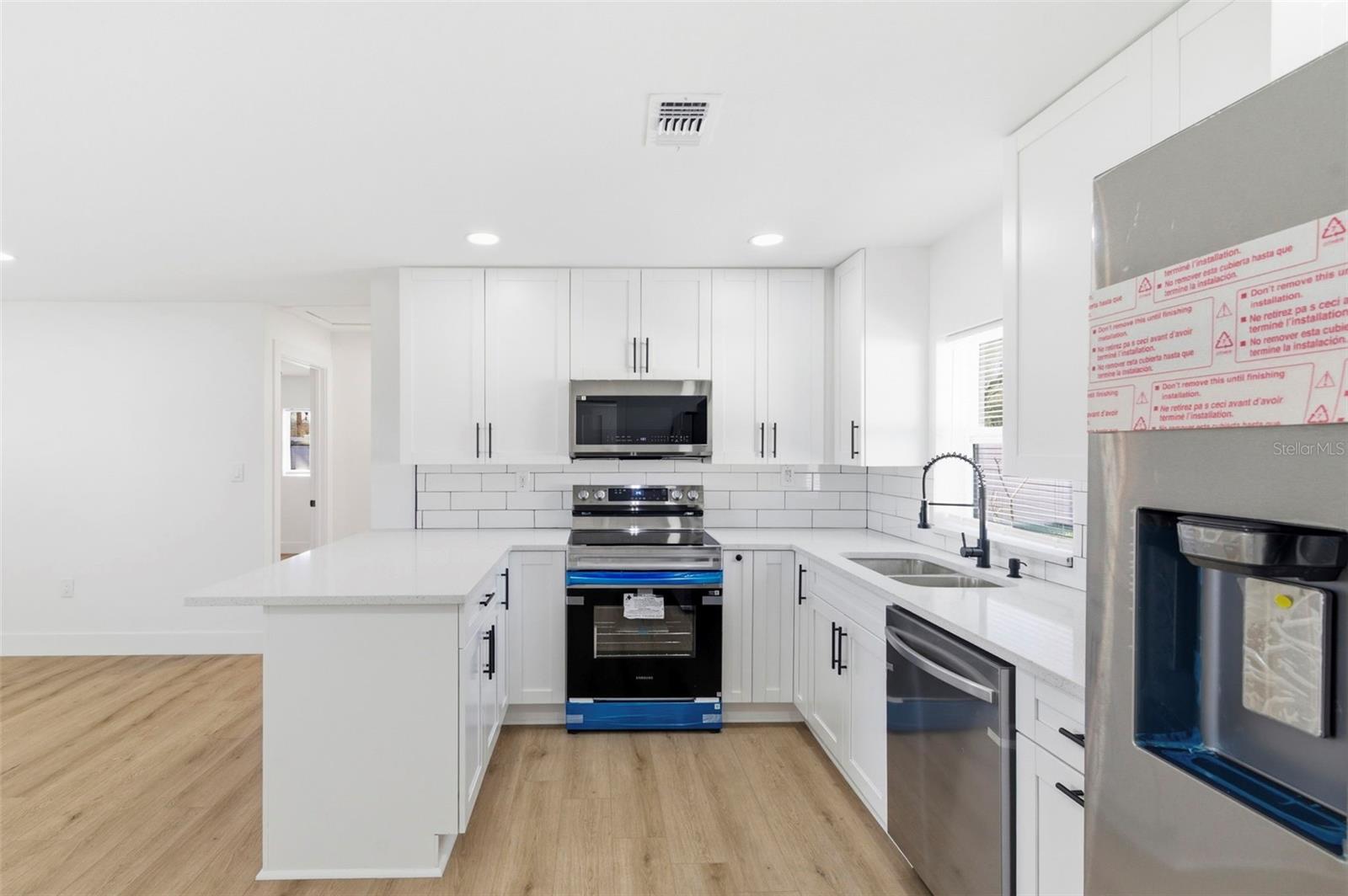 Image 14 of 47 For 1448 Belcher Road S