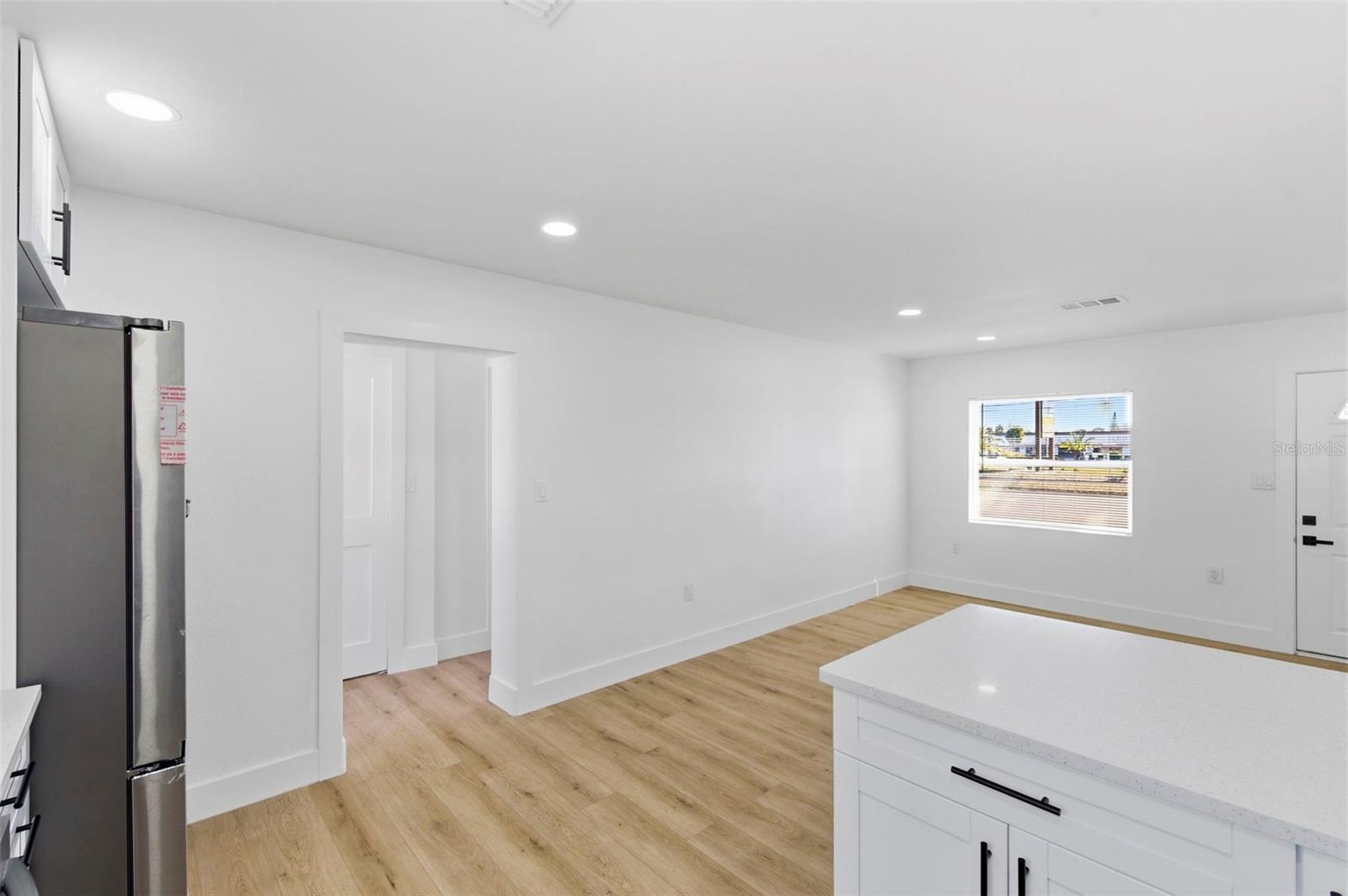 Image 16 of 47 For 1448 Belcher Road S