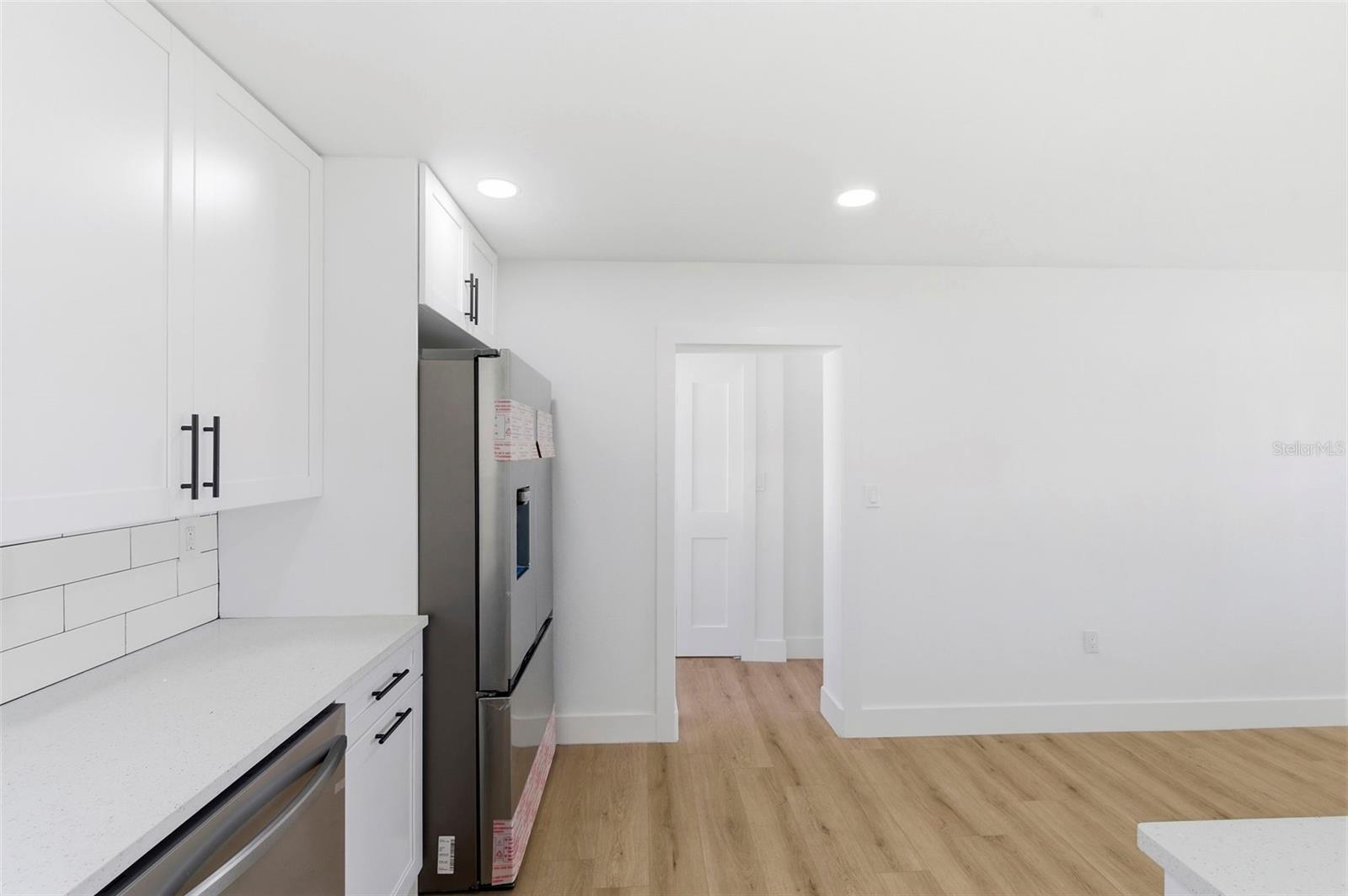 Image 17 of 47 For 1448 Belcher Road S