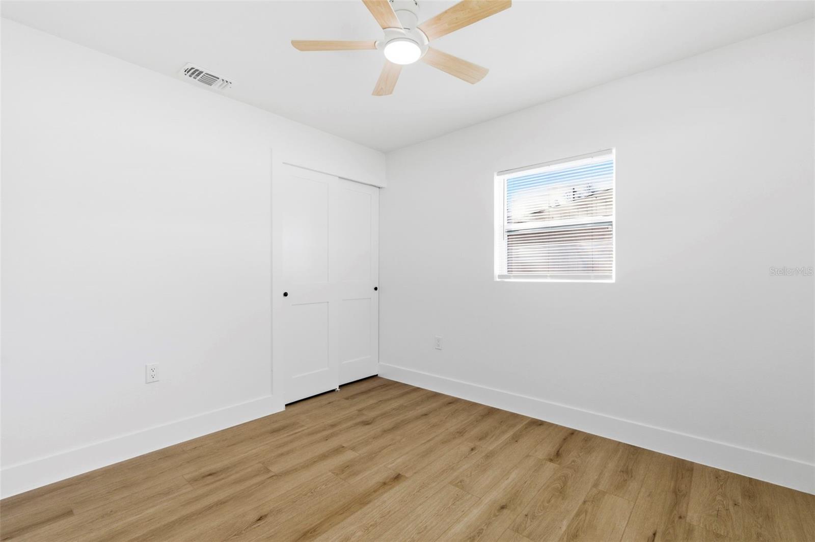 Image 31 of 47 For 1448 Belcher Road S