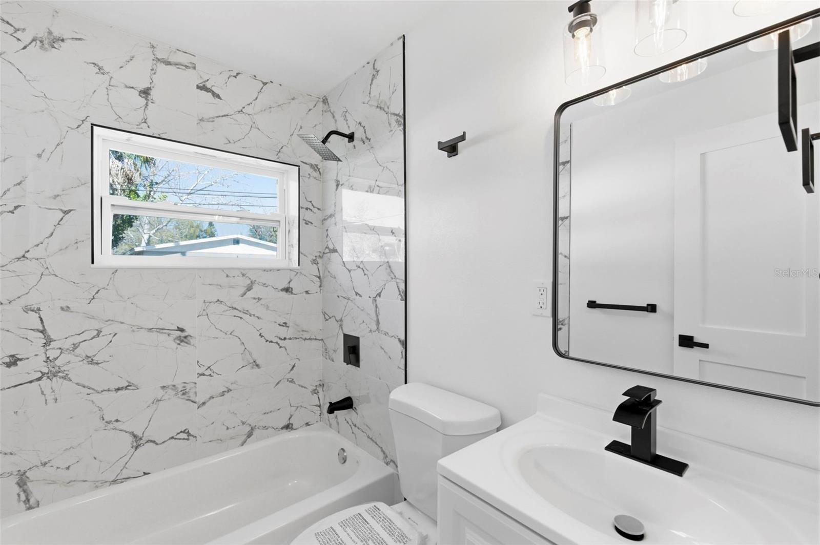 Image 32 of 47 For 1448 Belcher Road S