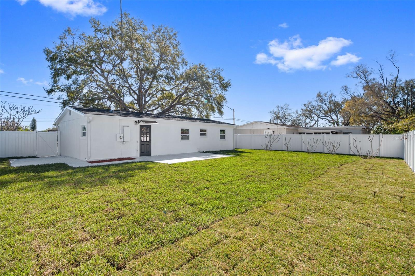 Image 36 of 47 For 1448 Belcher Road S