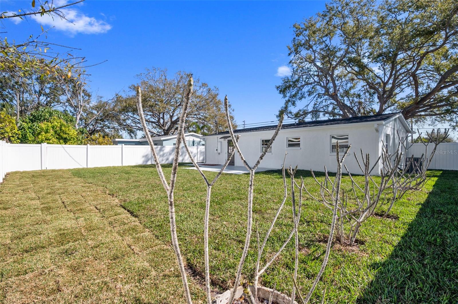 Image 37 of 47 For 1448 Belcher Road S