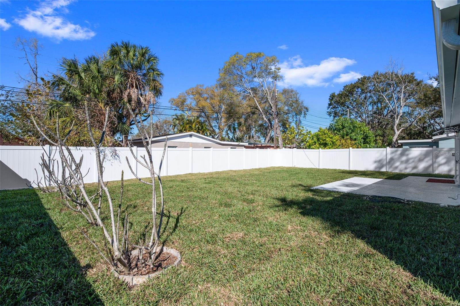 Image 38 of 47 For 1448 Belcher Road S