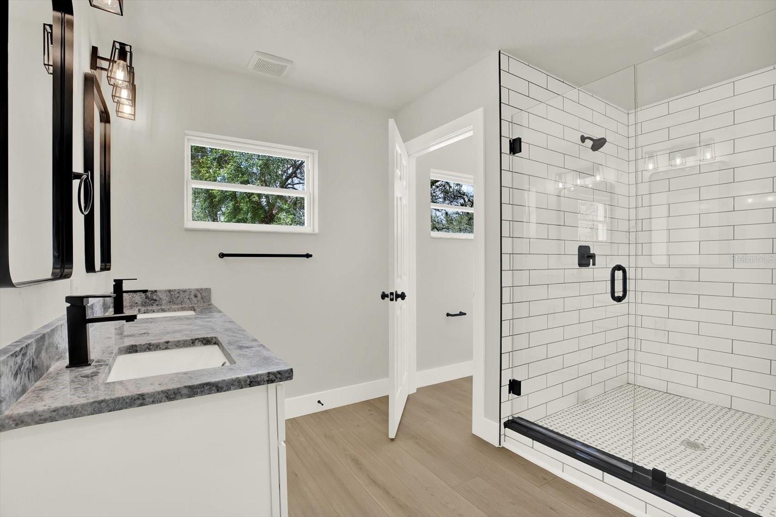 Listing photo id 20 for 222 Willowick Avenue