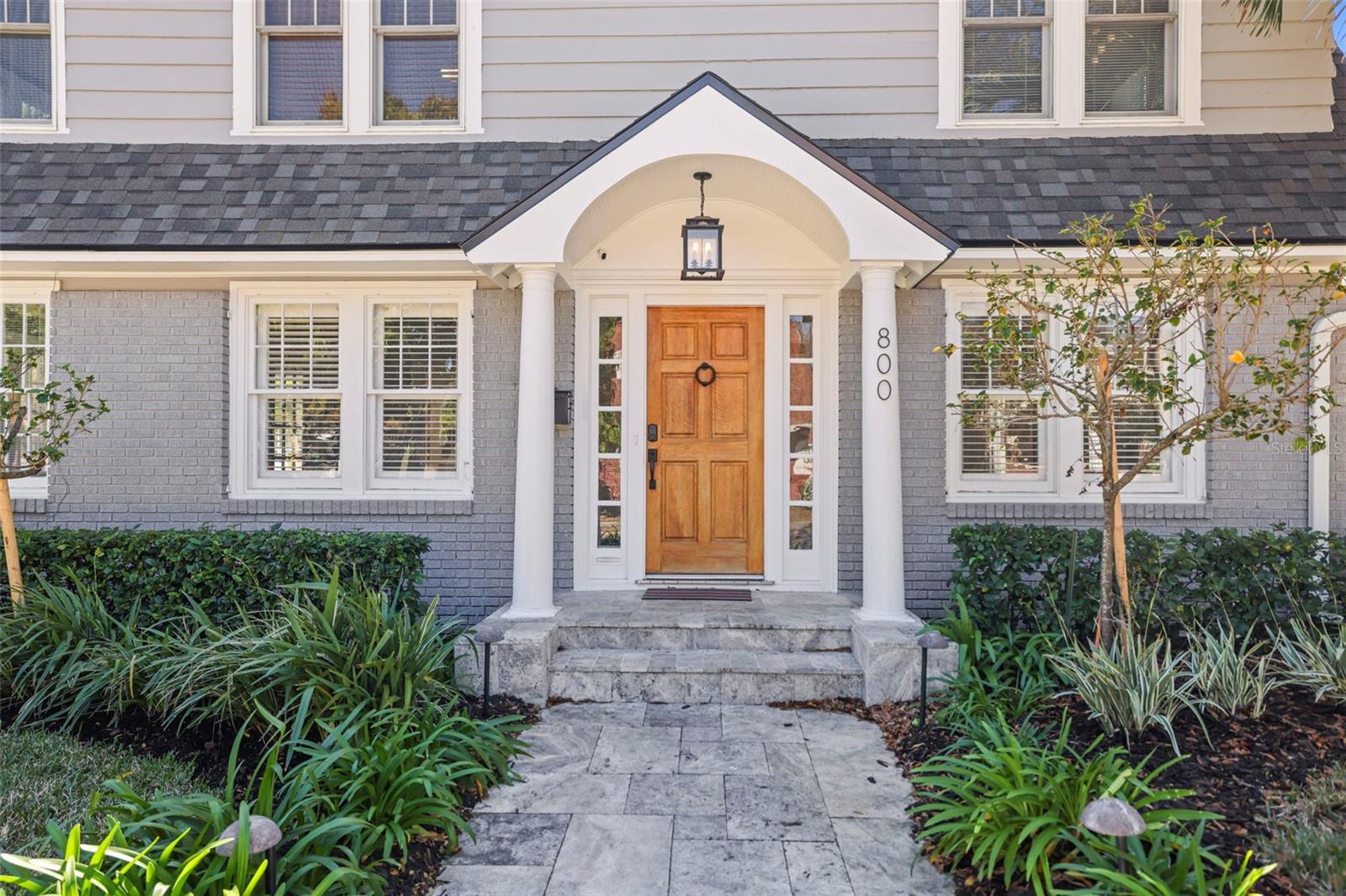 Listing photo id 51 for 800 18th Avenue N