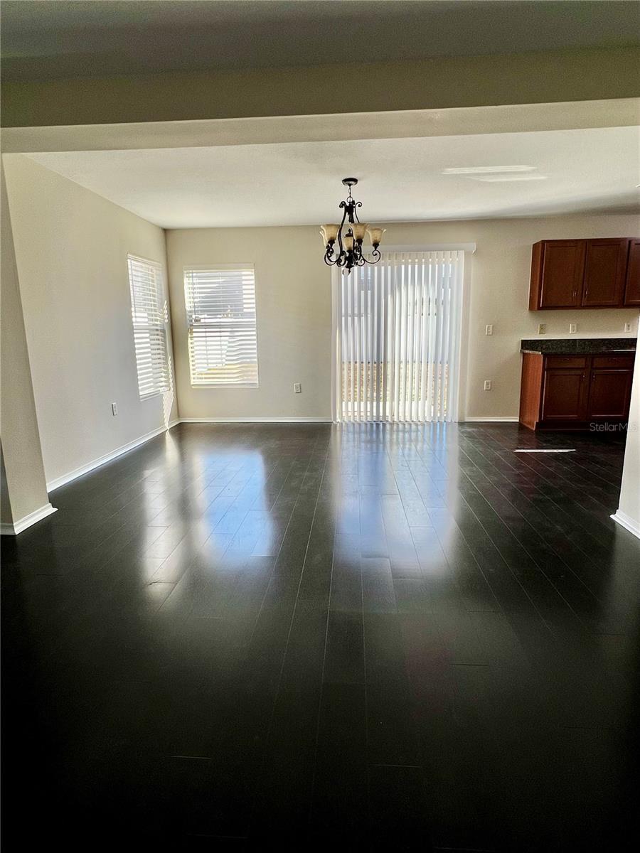 Image 6 of 25 For 18916 Randall Place