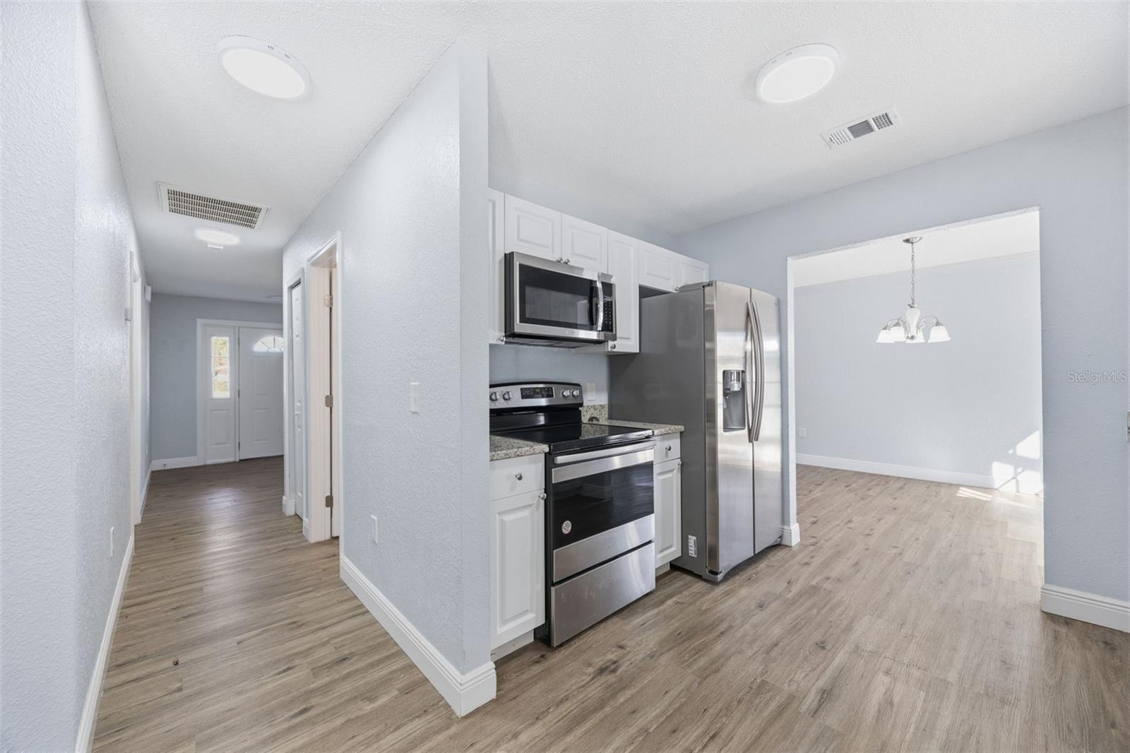 Image 10 of 45 For 33710 Linda Lane