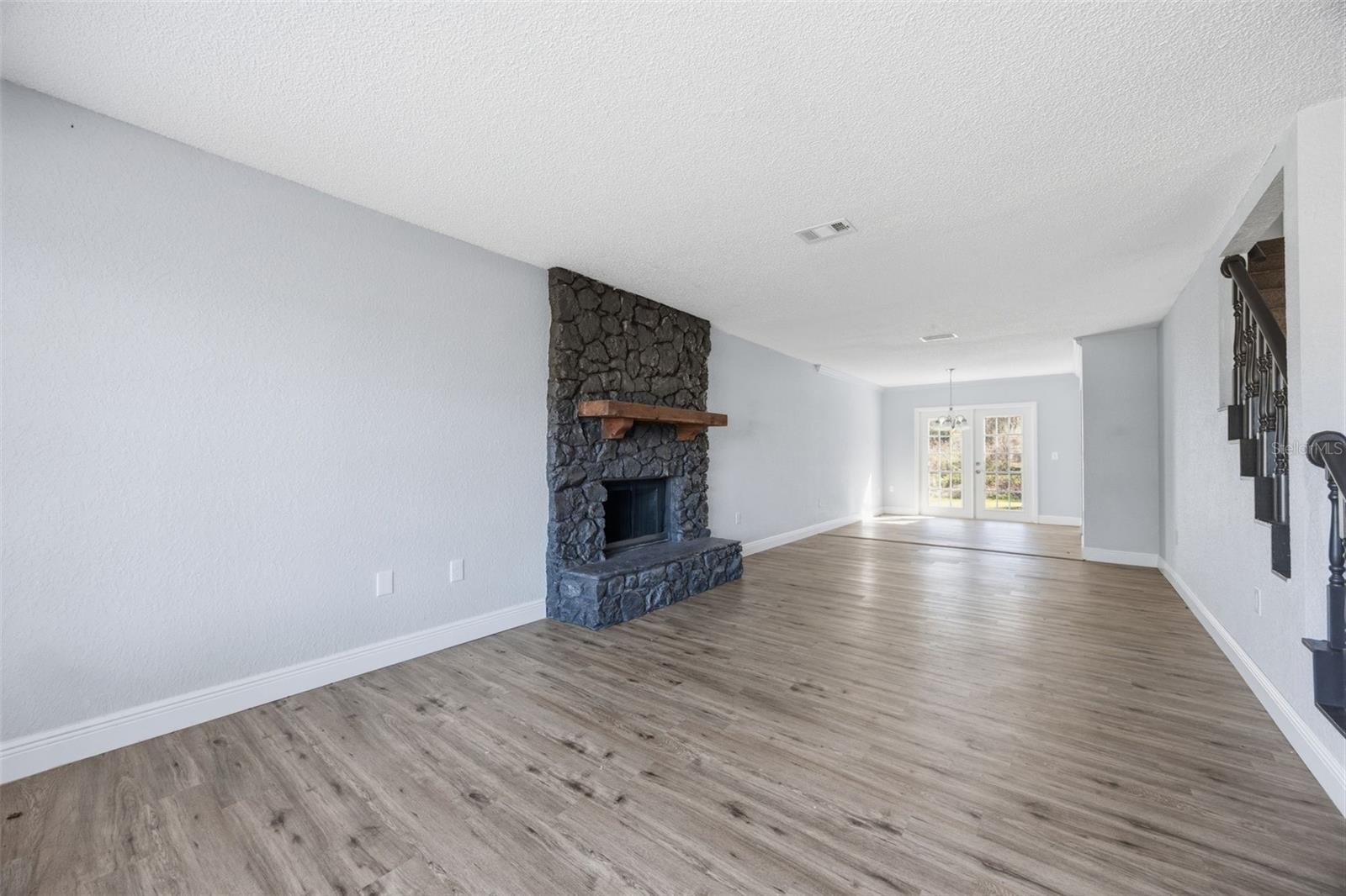 Image 14 of 45 For 33710 Linda Lane