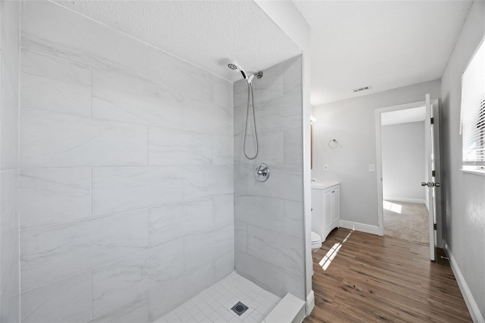 Image 30 of 45 For 33710 Linda Lane