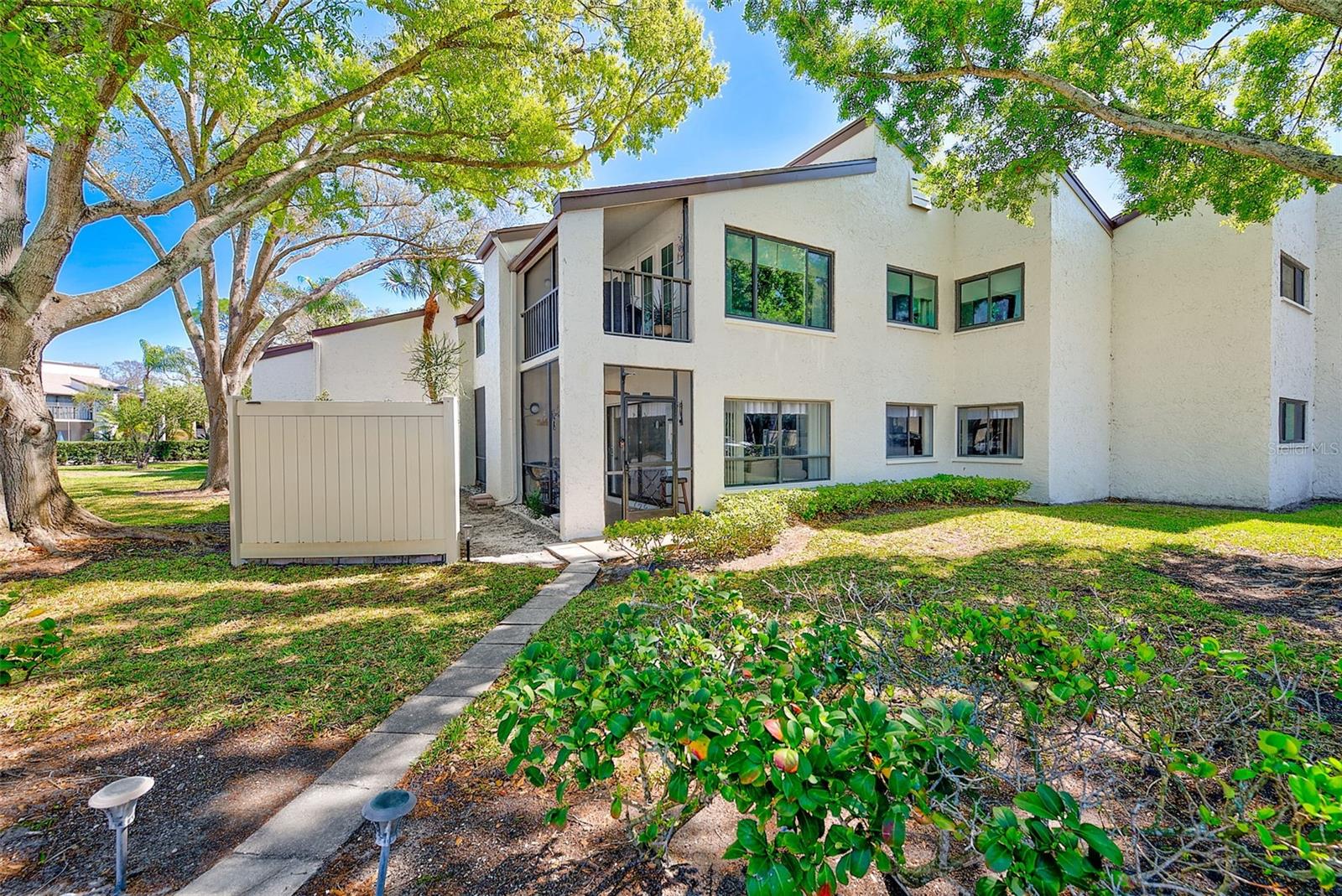 Details for 700 Starkey Road 1216, LARGO, FL 33771