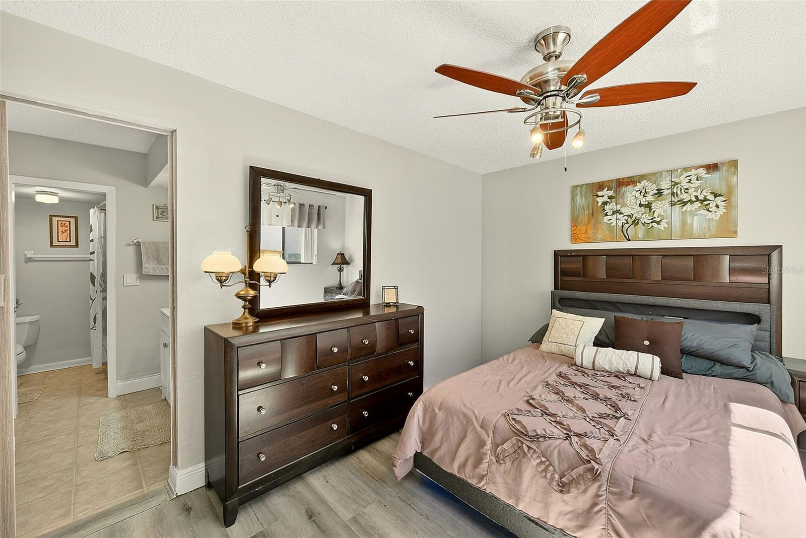 Image 22 of 32 For 700 Starkey Road 1216